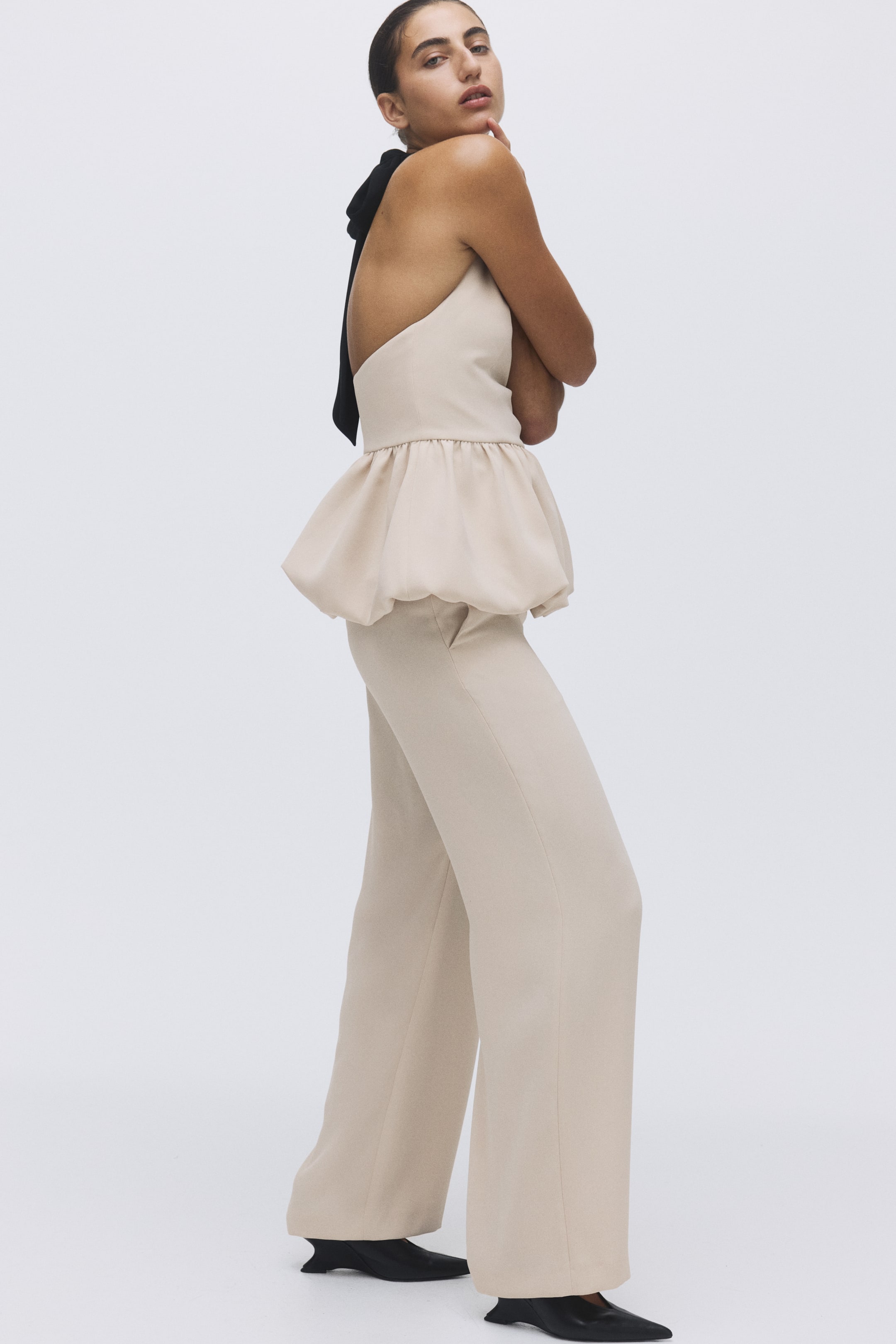 Größeres Bild ansehen: Straight trousers - Hellbeige - Ladies | H&M DE 2