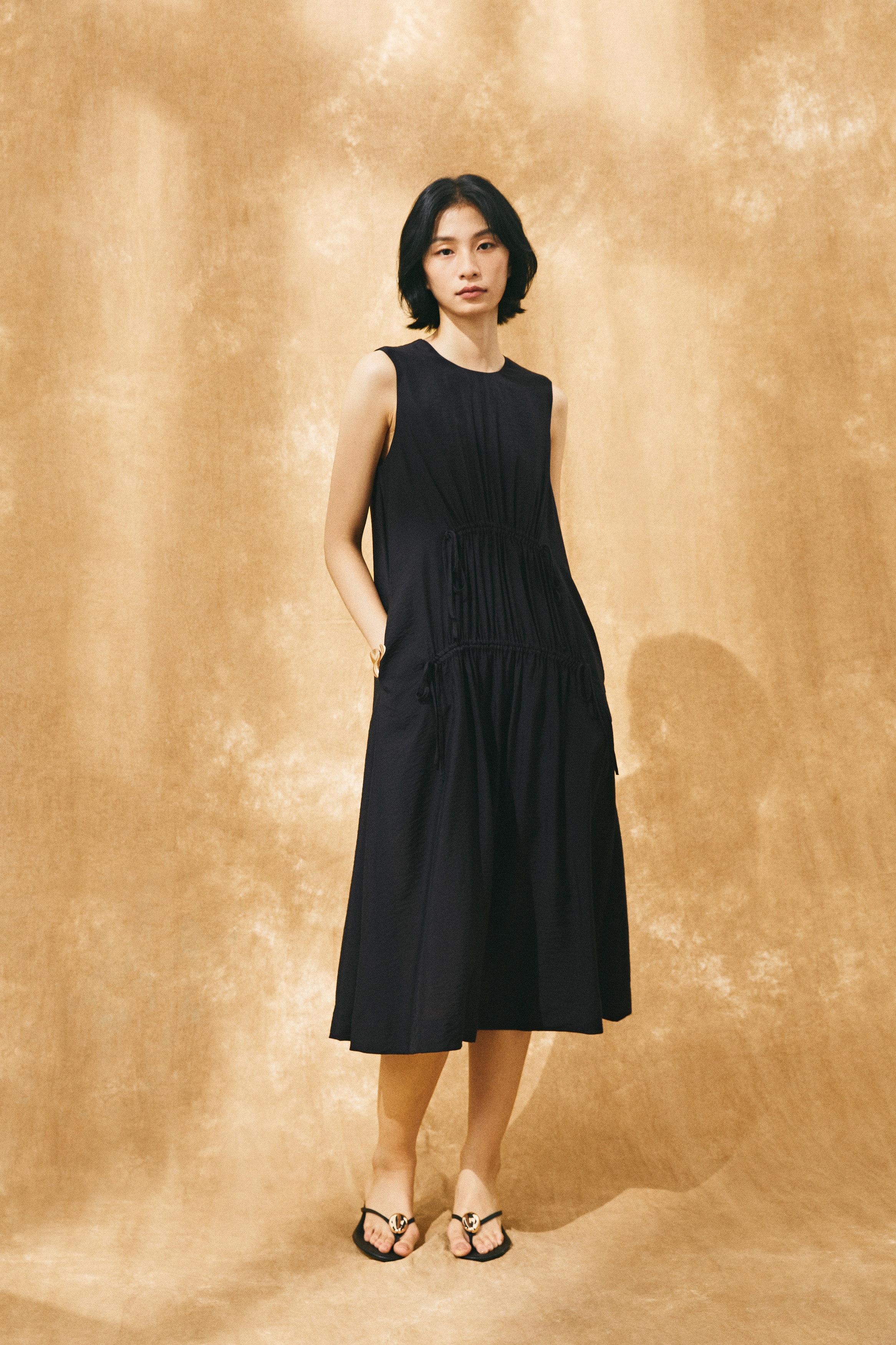 ドローストリングディテールワンピース - ブラック - レディース | H&M JP