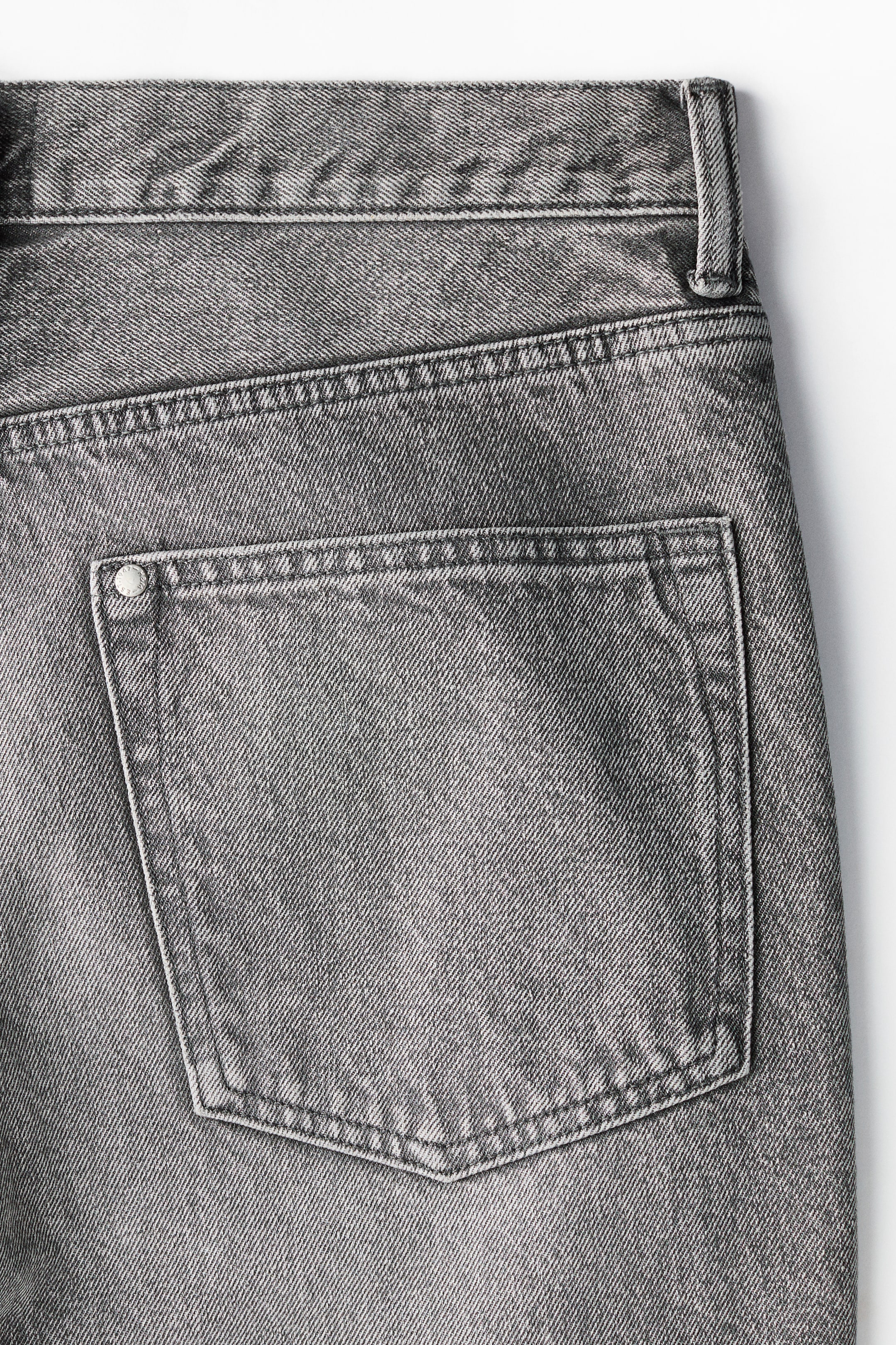 Wide-Leg Jeans