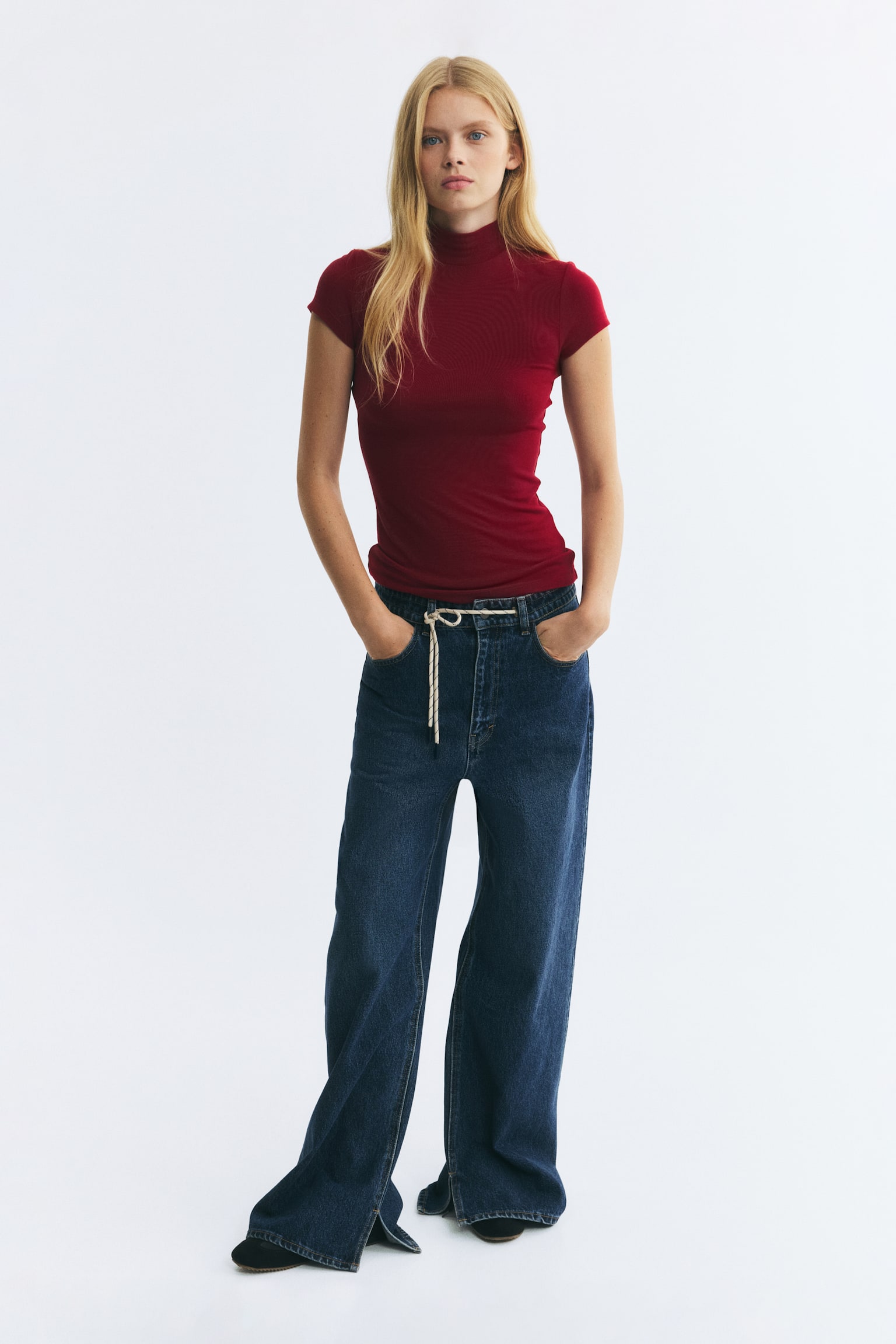 Женский топ H&M Mock Turtleneck Viscose Top, цвет: Тёмный красный — фото 3