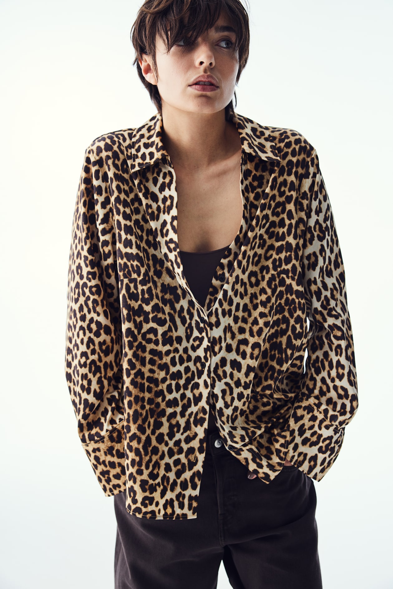 V-neck blouse Beige/Leopard print Ladies H&M GB