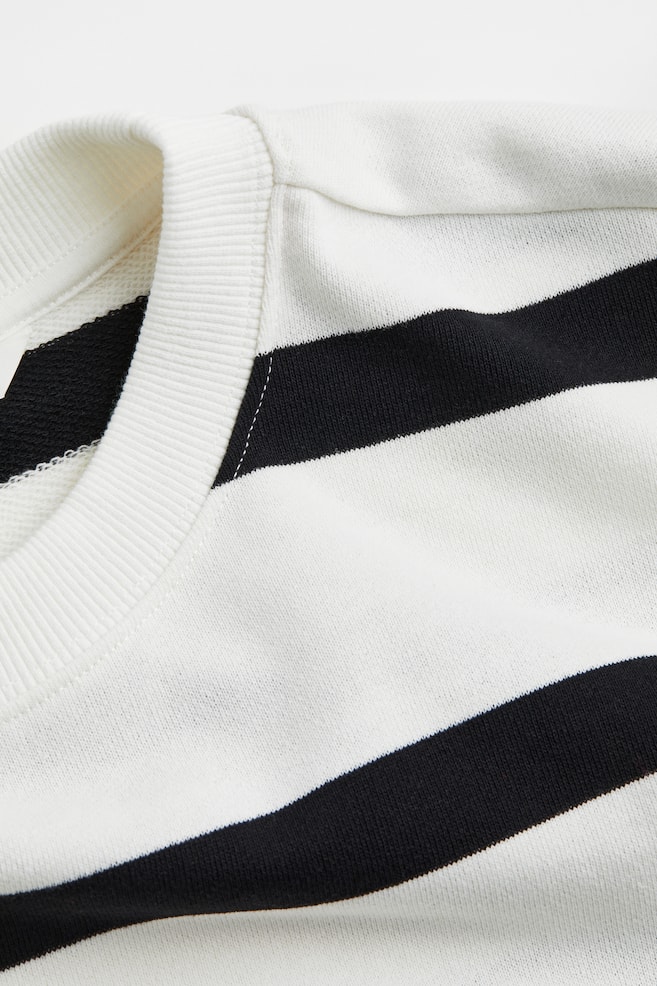 Sweatshirt - White/Striped - 6