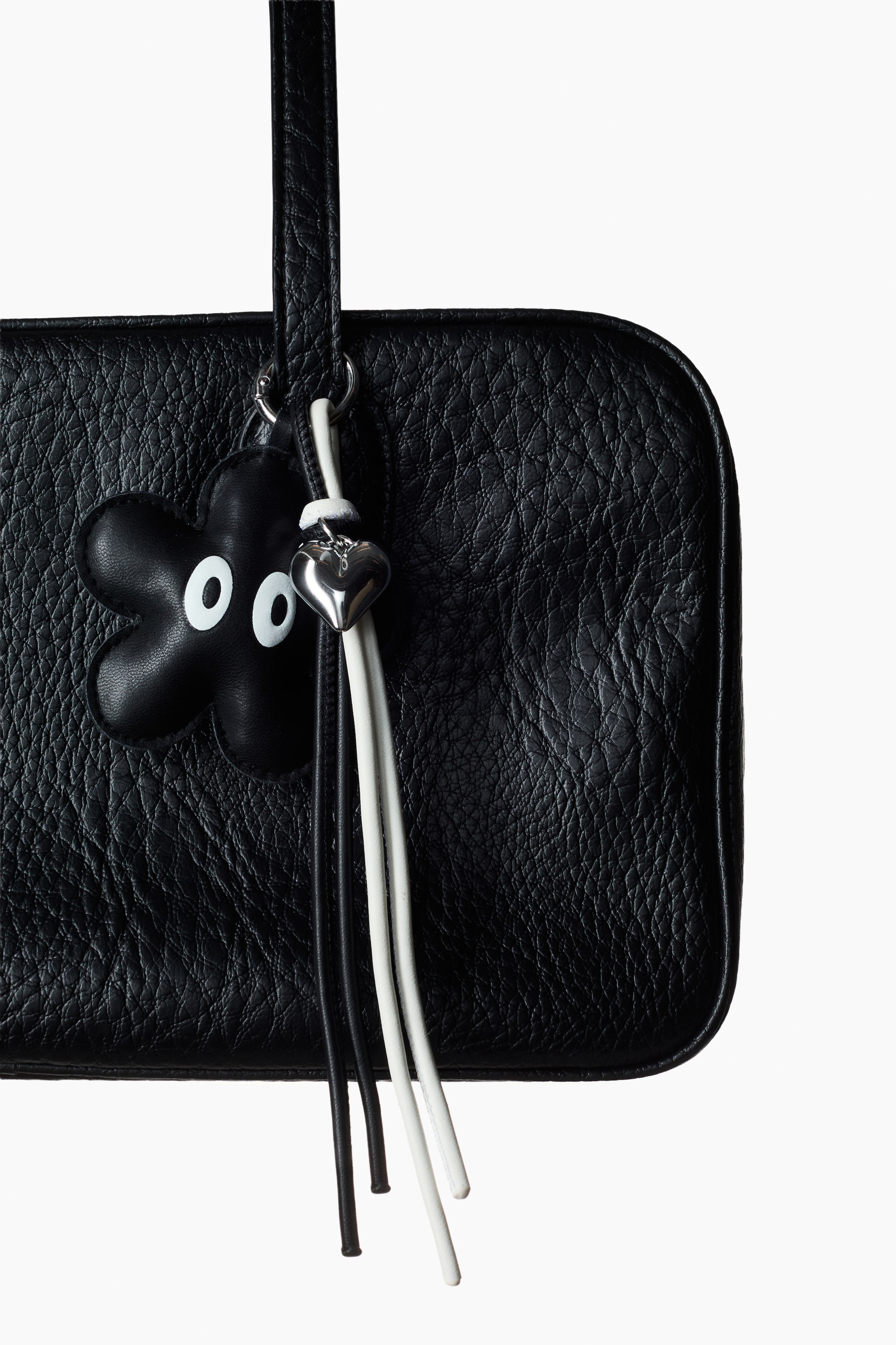 Visa större bild: Väskdekoration - Svart/Blomma - Beauty all | H&M SE 3