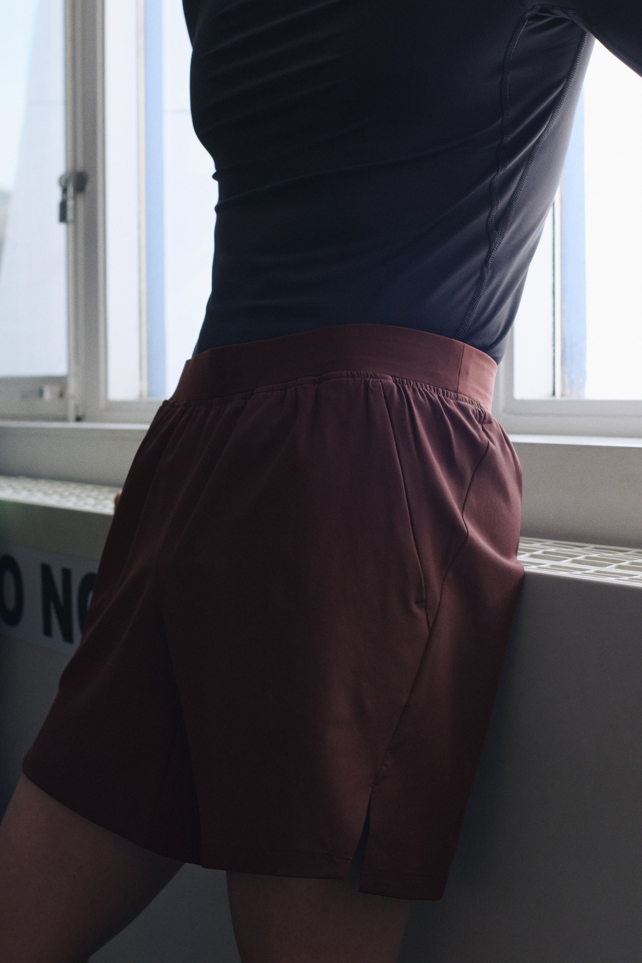 View larger image: Mid-Length Sports Shorts with DryMove™ - Burgundy - Men | H&M CA 3