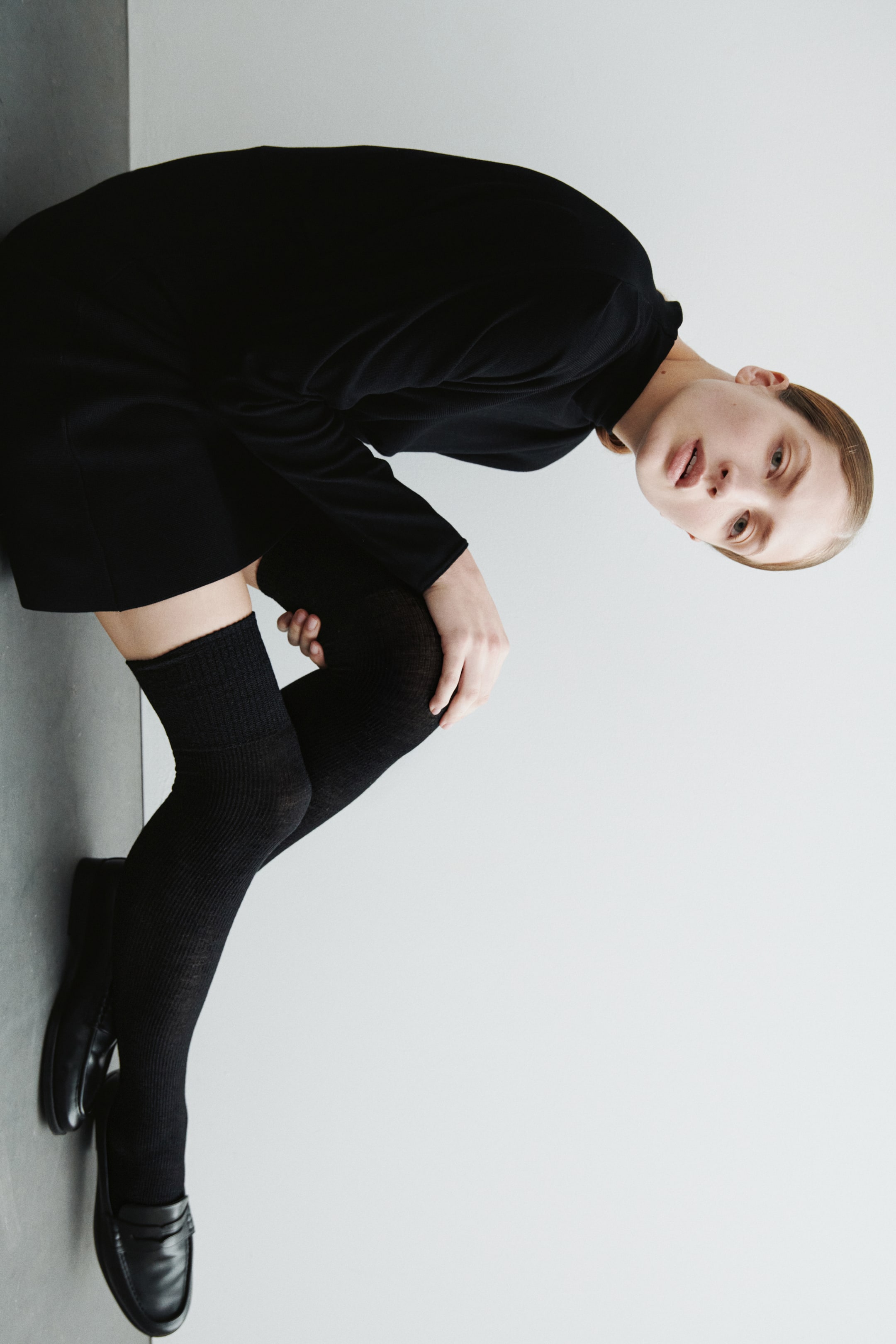 Zobacz większy obraz: Nadkolanówki z domieszką wełny - Czarny - ONA | H&M PL 3