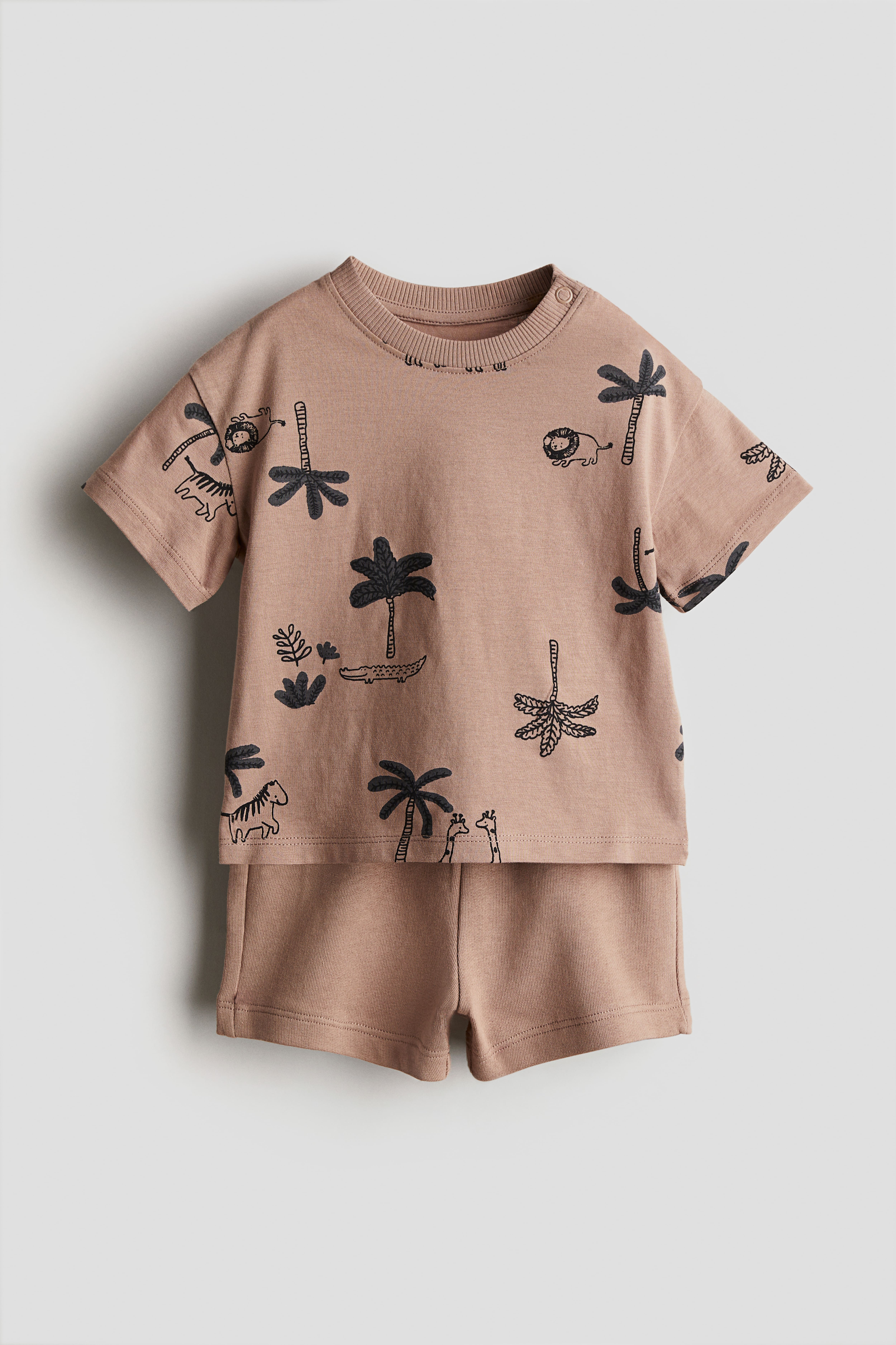 H&m baby boy shorts online