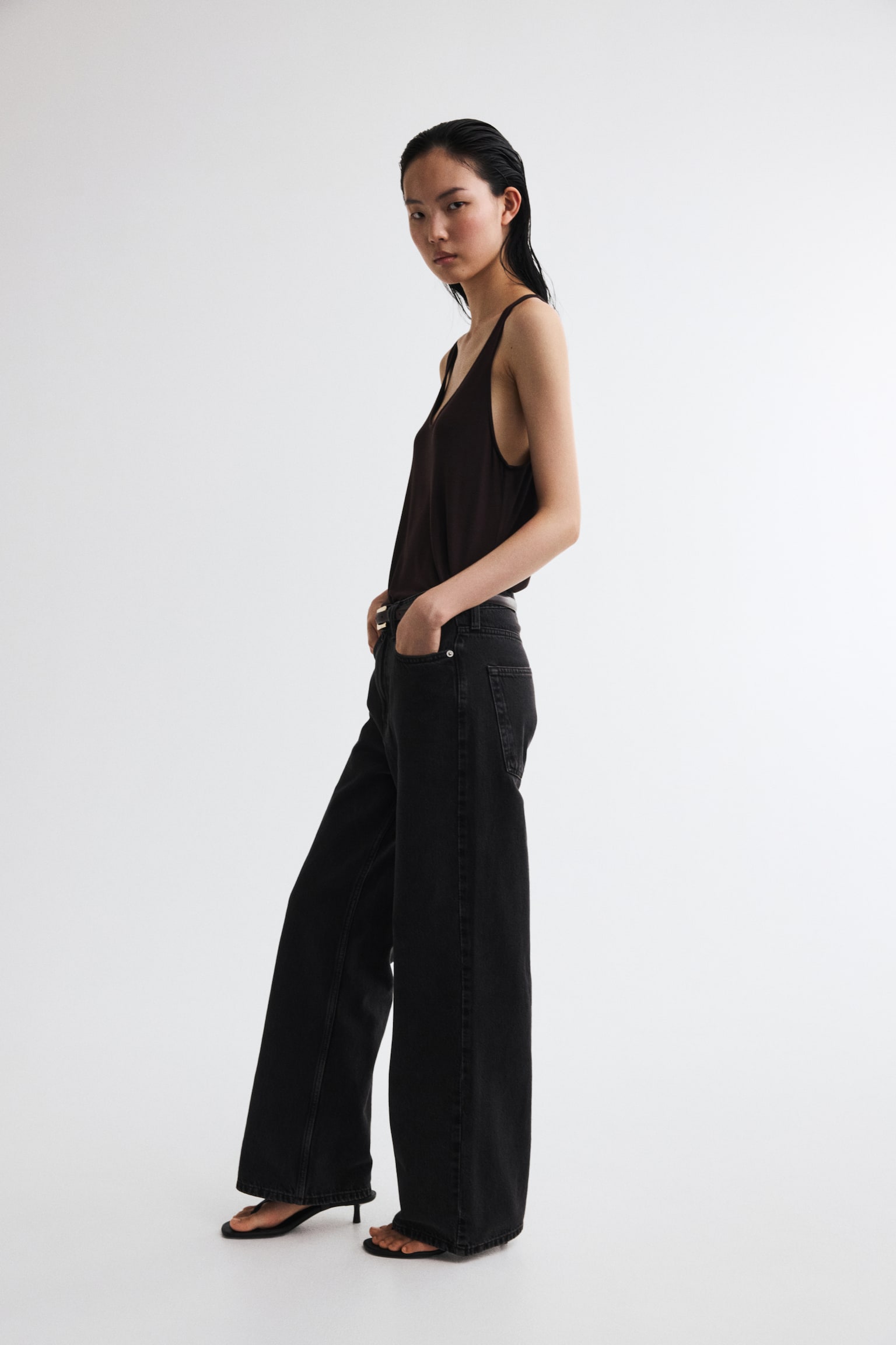 Женские джинсы H&M Ava Ultra High Rise Wide Leg, цвет: Чёрный — фото 6