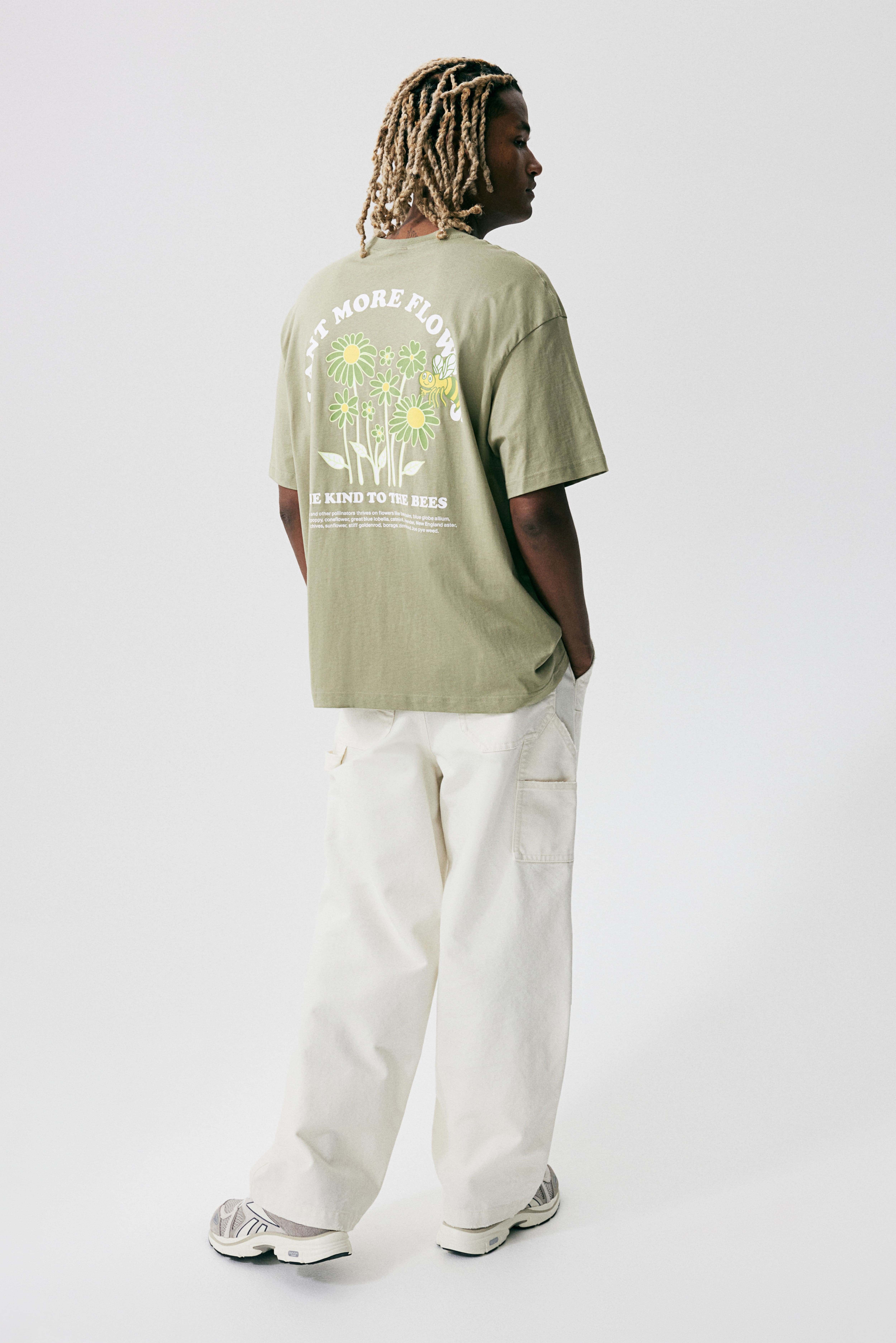 Loose Fit Printed T-shirt - Round Neck - Short sleeve - Pistachio green/Be  Kind - Men | H&M US