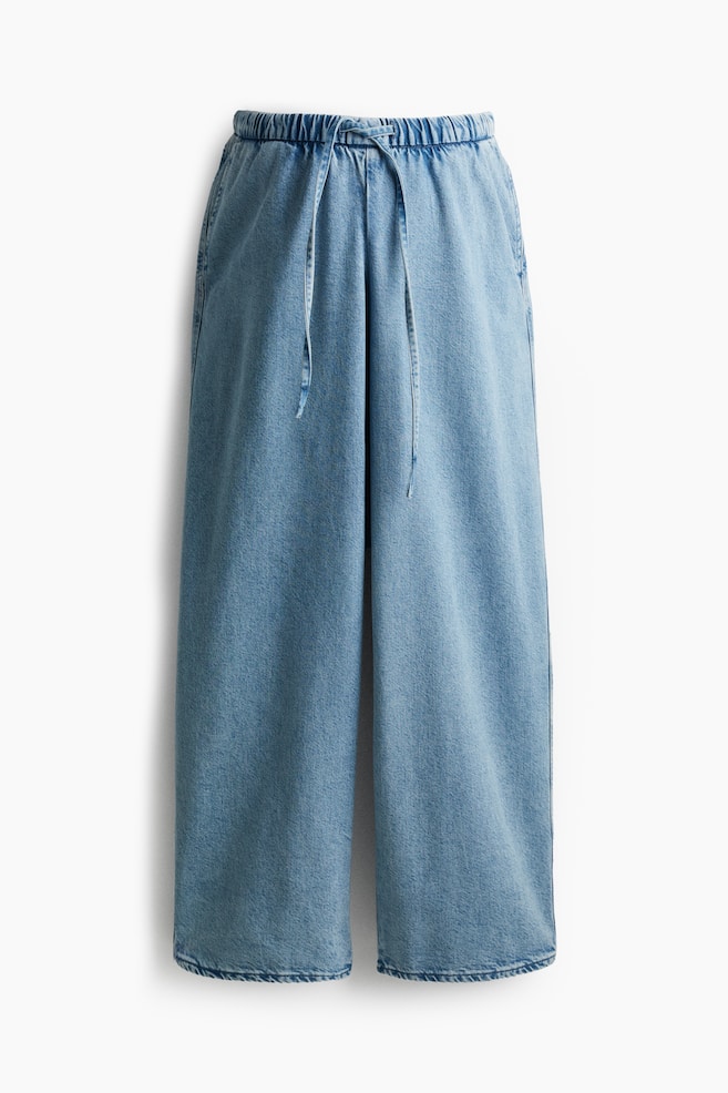 MAMA Schlupfhose aus Denim - Helles Denimblau - 1