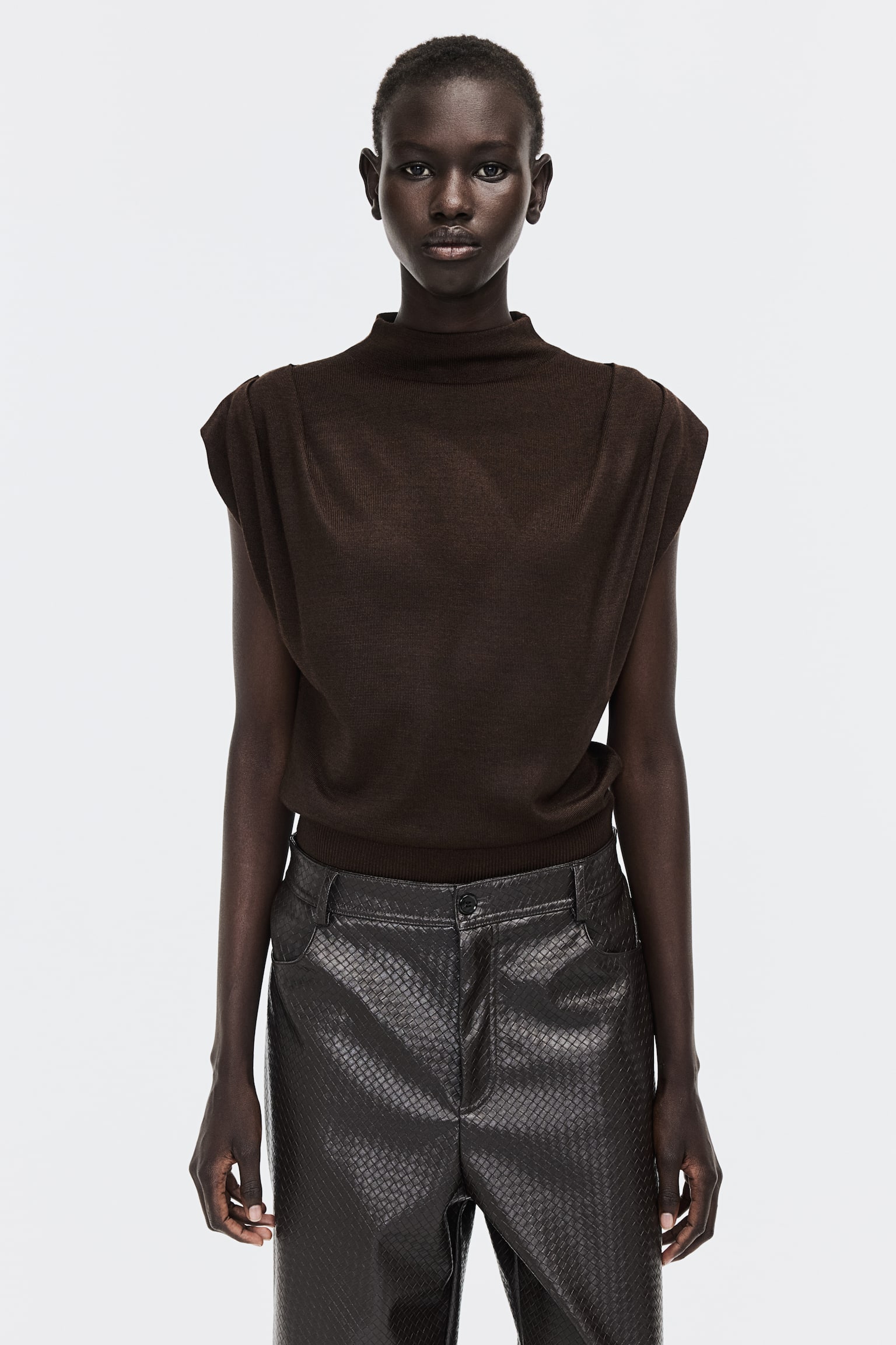 Fine-knit top - Brown/Light beige - 1