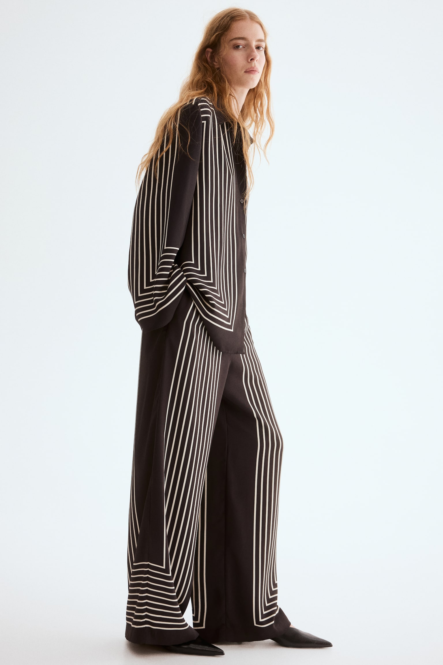 Pantalón - Café oscuro/Rayado/Azul oscuro/Diseño - 1