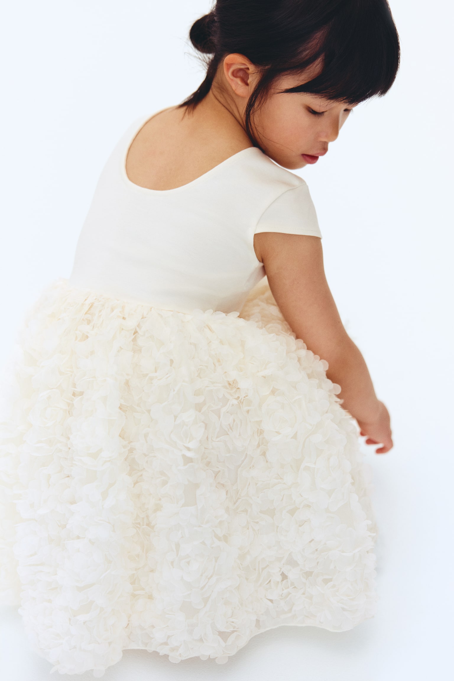 Kleid mit Blütenapplikationen - Cremefarben - 4