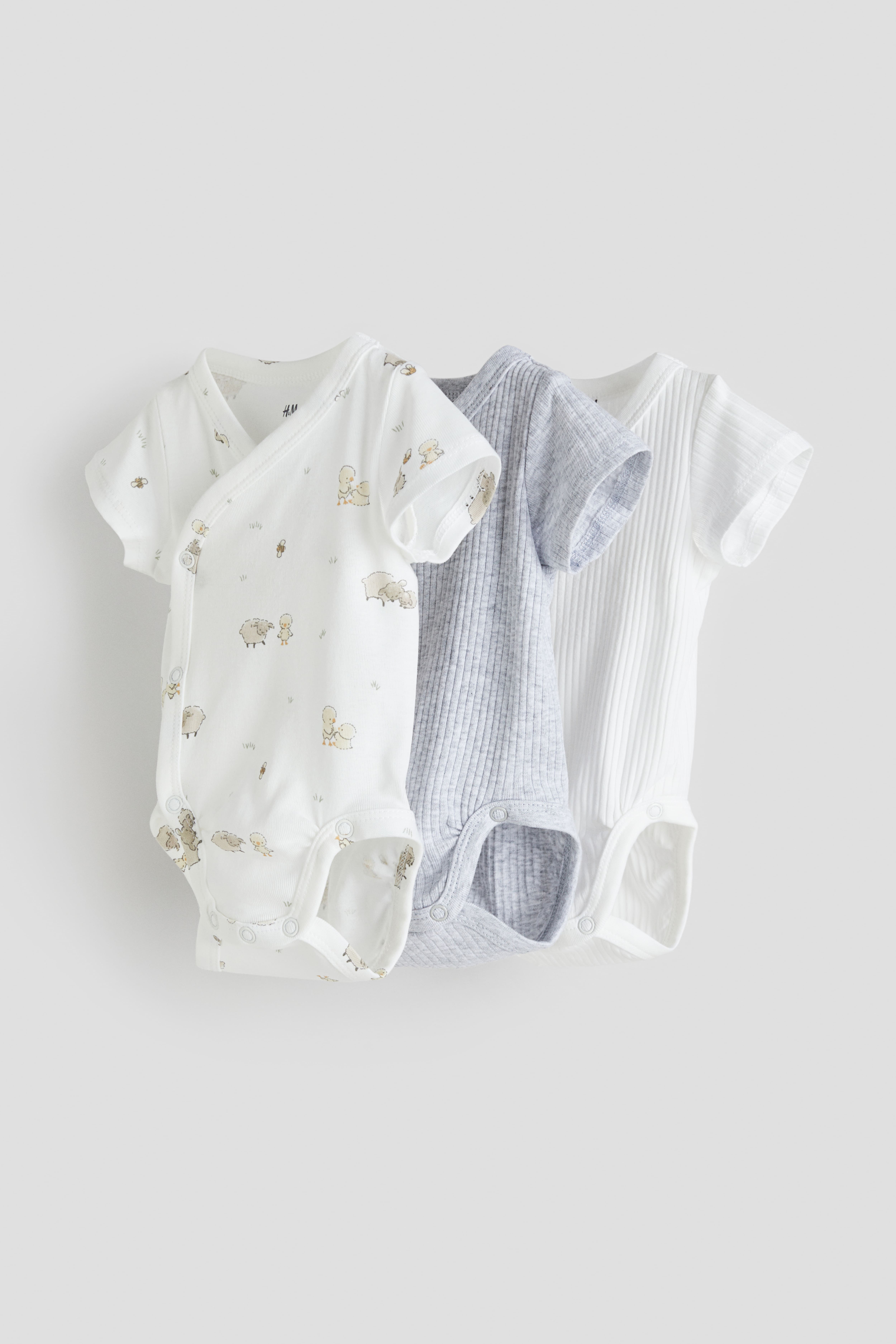 H and m newborn hot sale clothes