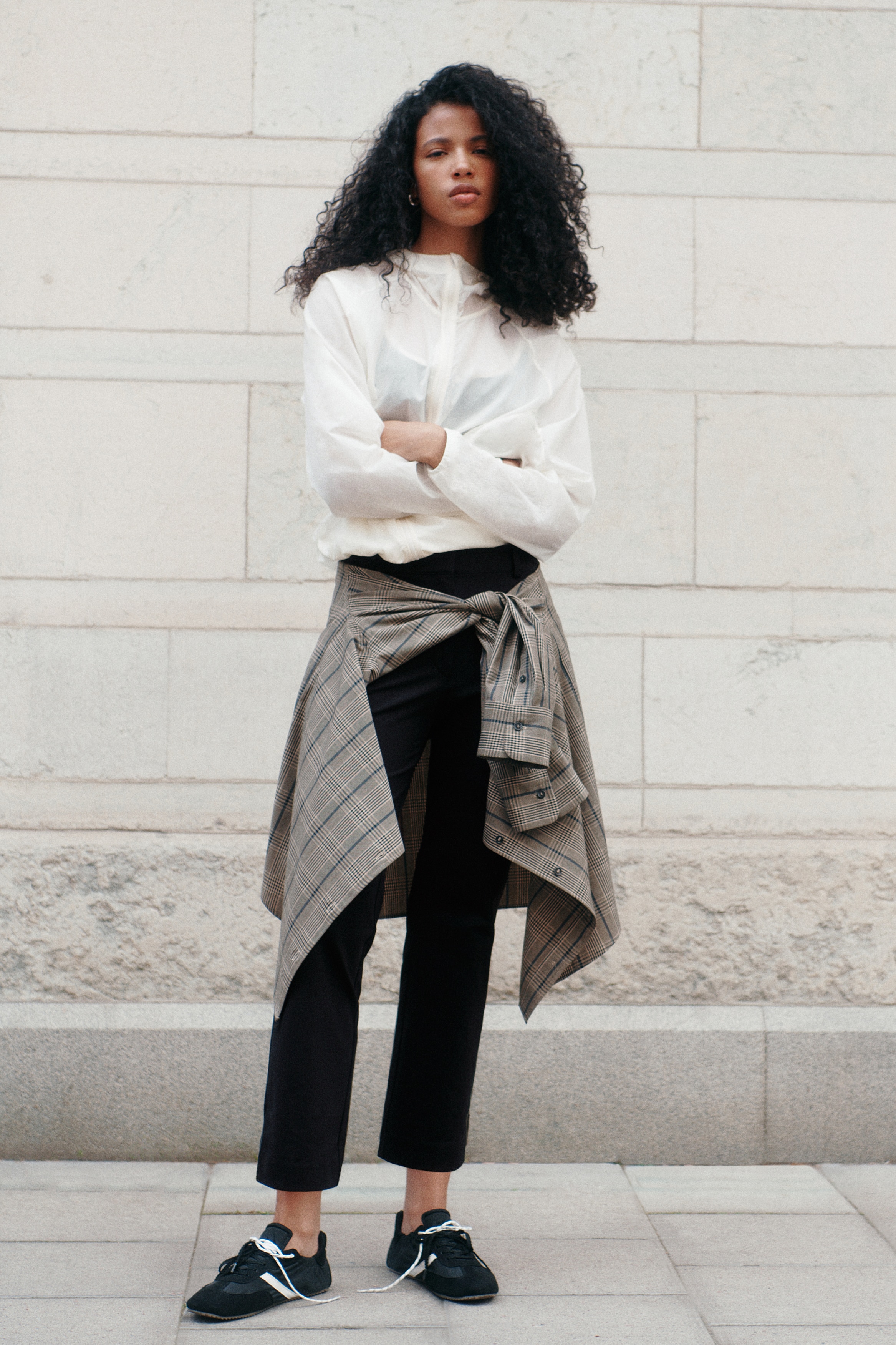 Pantaloni sartoriali lunghi alla cavigliaModal