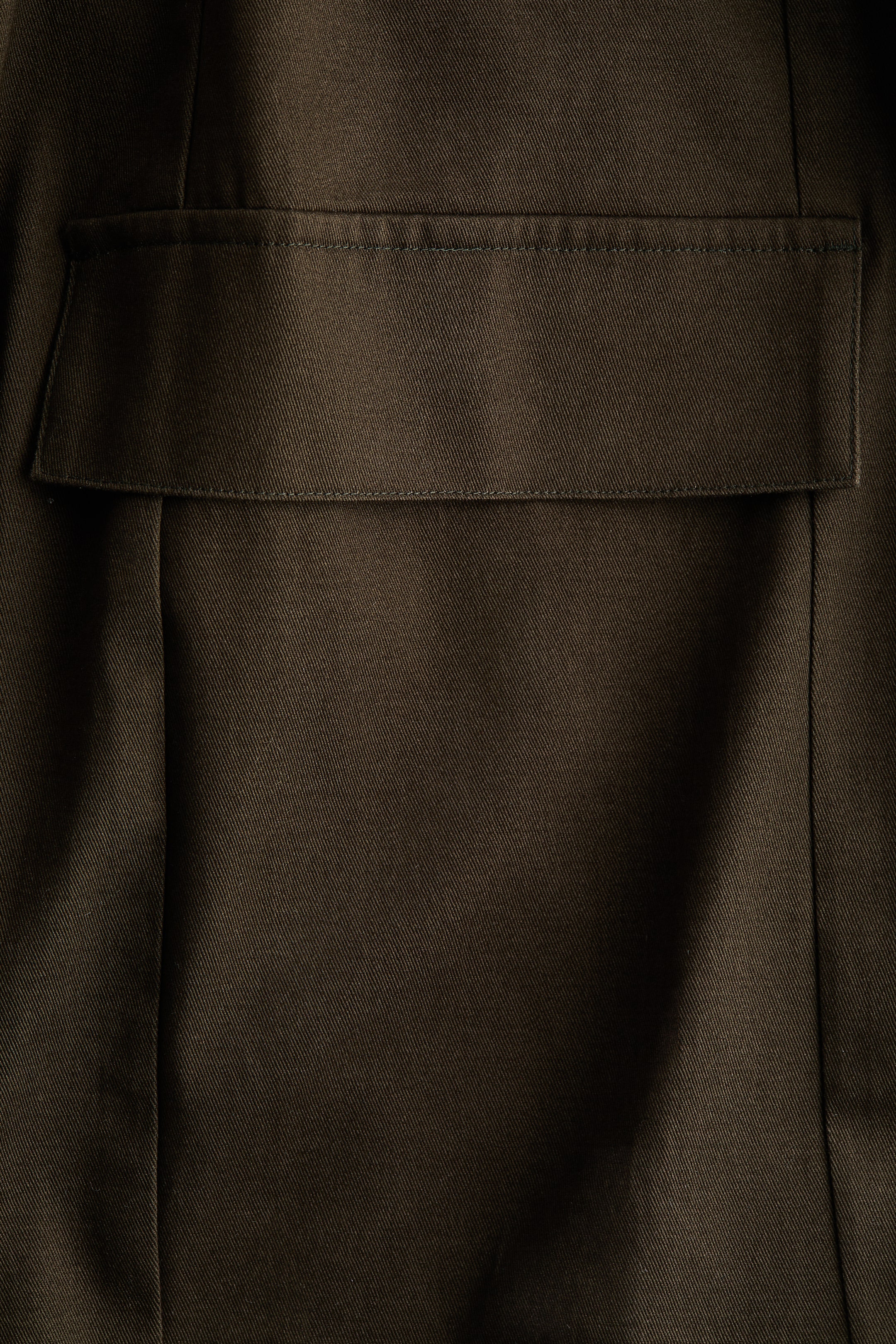 Barrel-Leg Cargo Pants