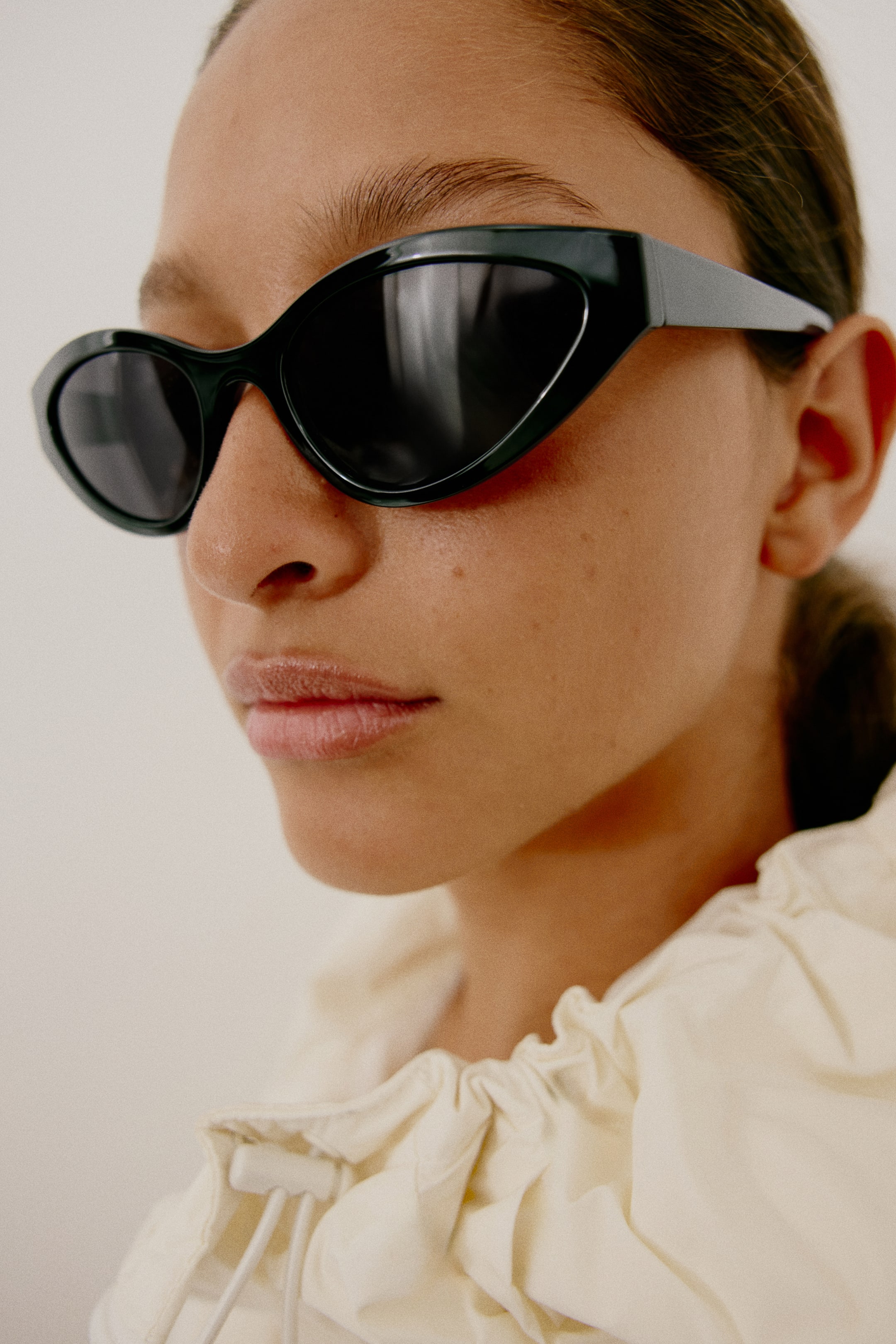 Женские солнцезащитные очки H&M Cat-Eye — фото 4