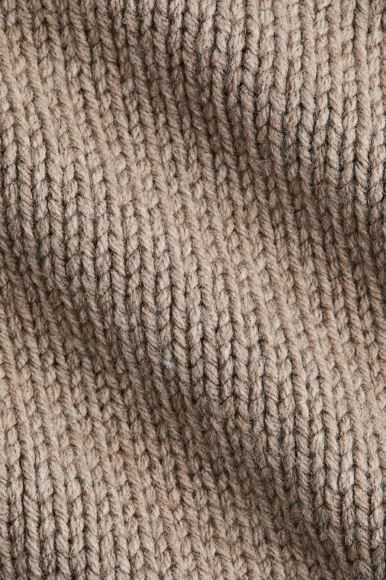 Raglan-Sleeved Sweater - image 3