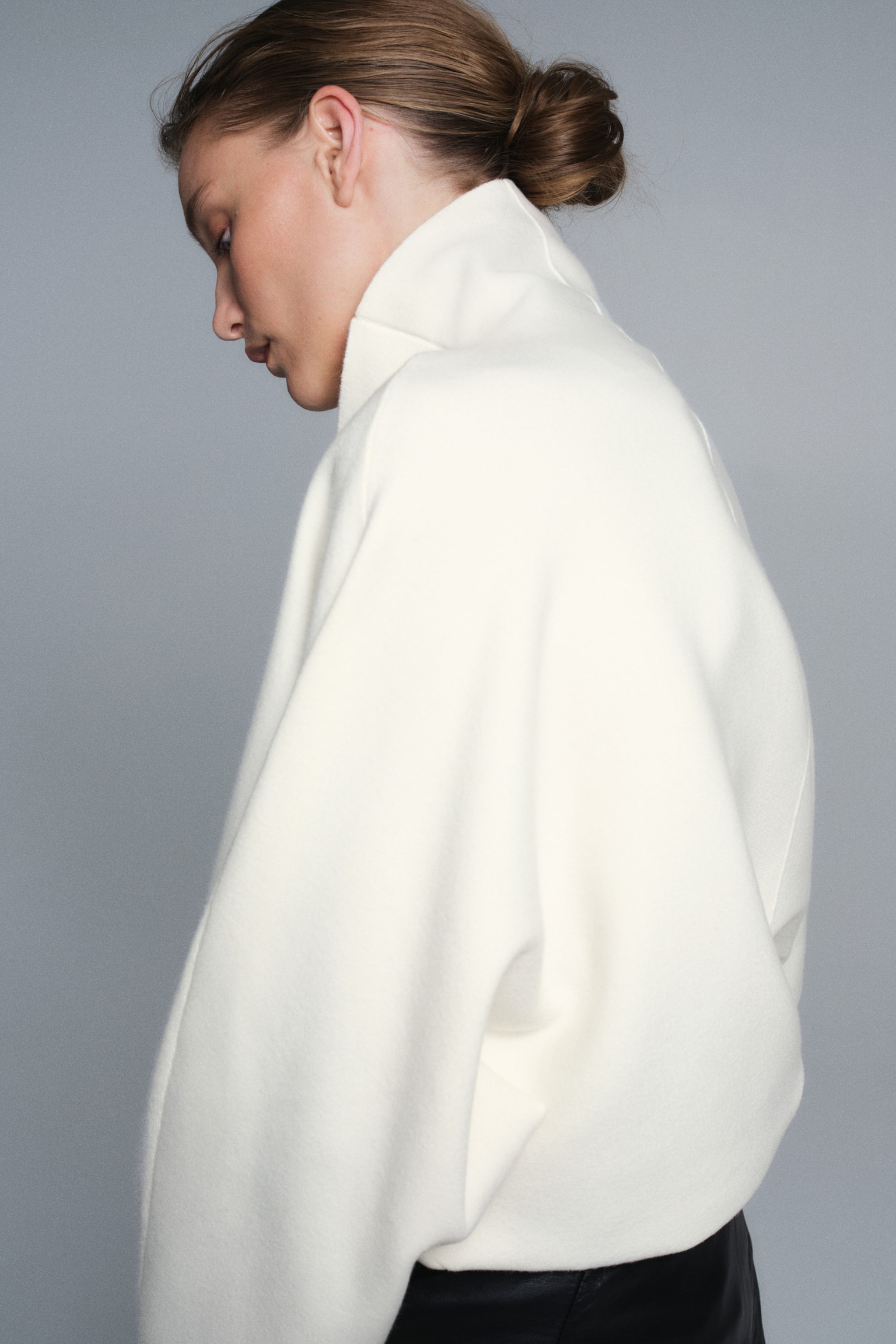 Женский свитер H&M Oversized turtleneck jumper, цвет: Кремовый — фото 3