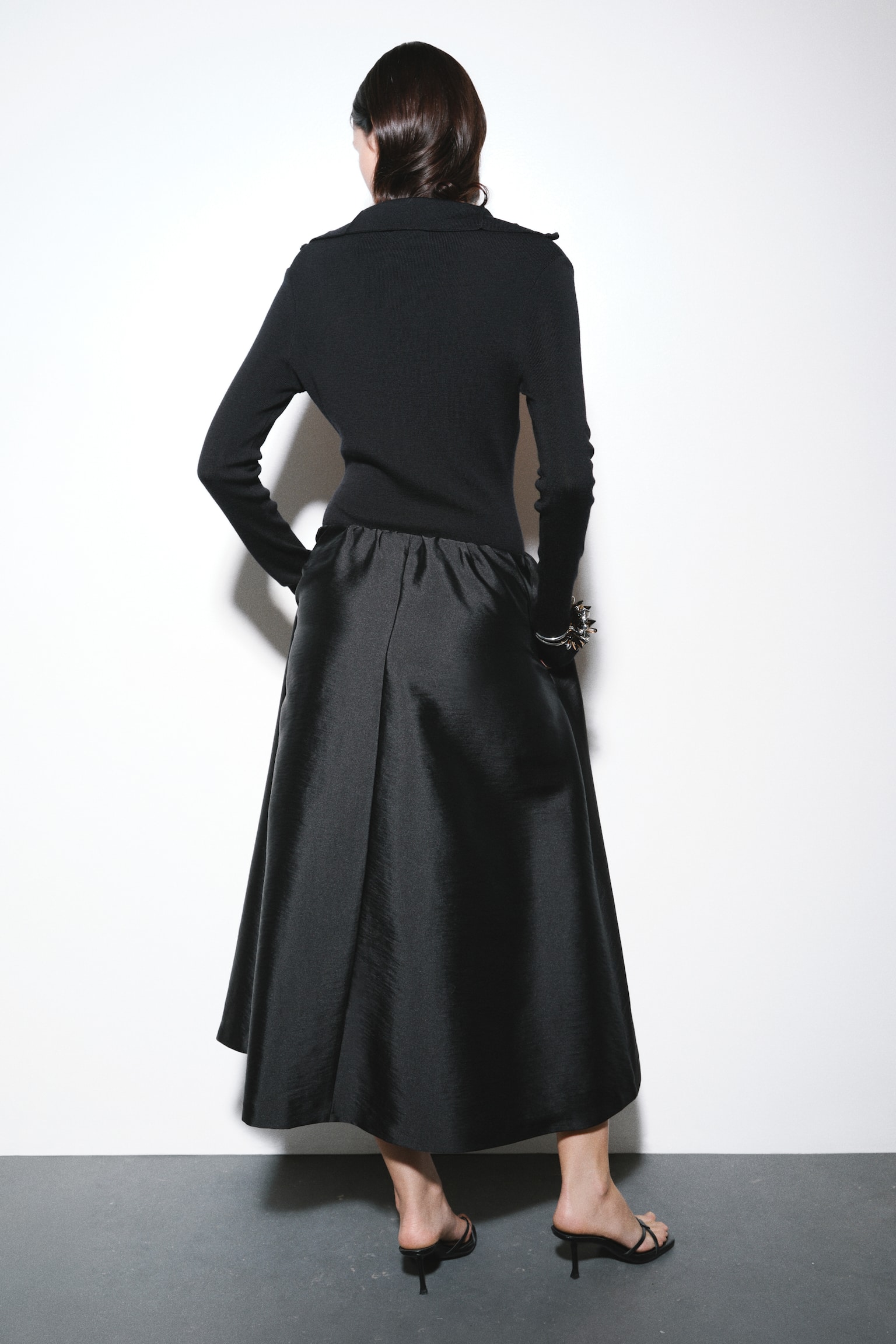 Женская юбка H&M A-Line Midi, цвет: Чёрный — фото 4