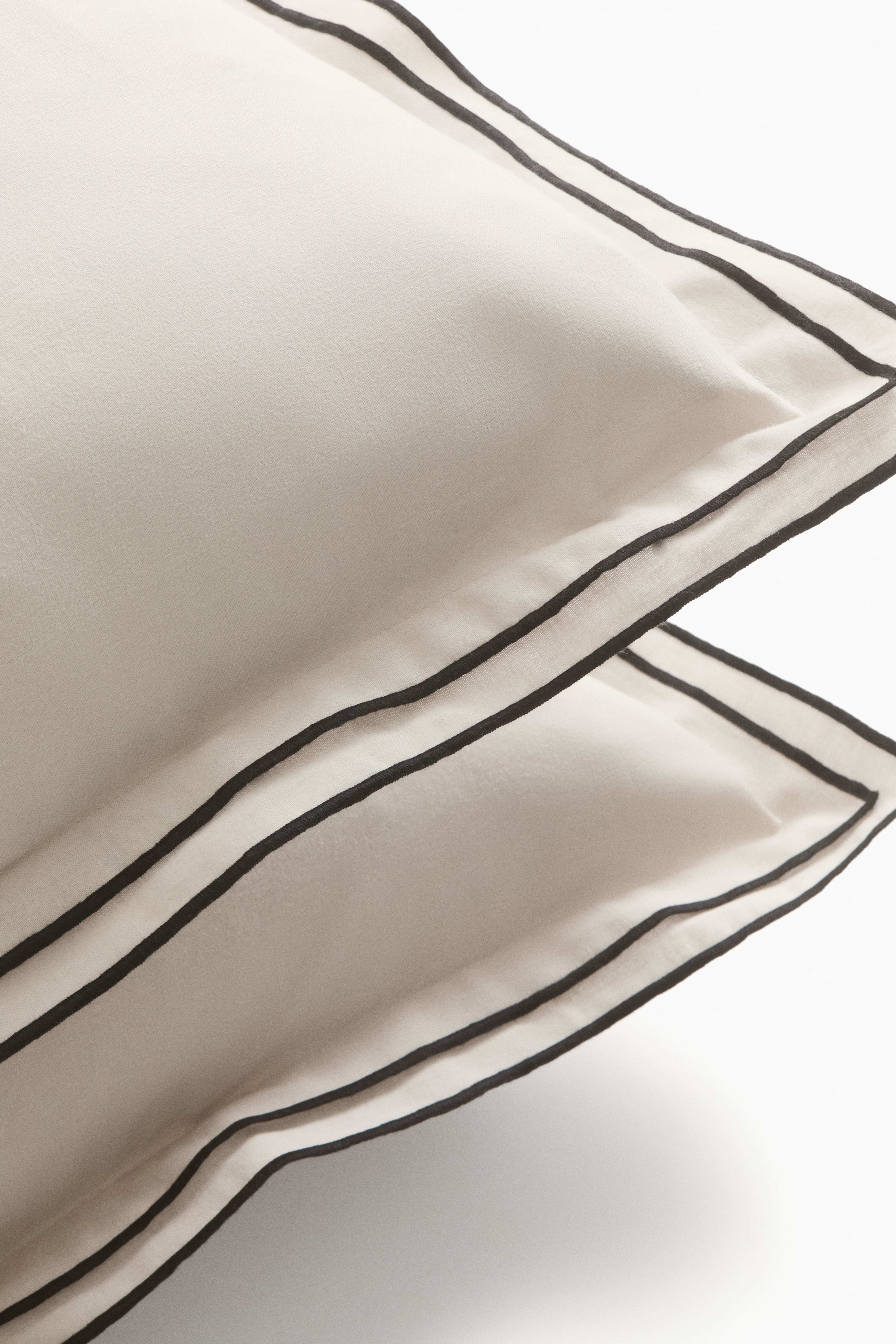 2-Pack Cotton Pillowcases