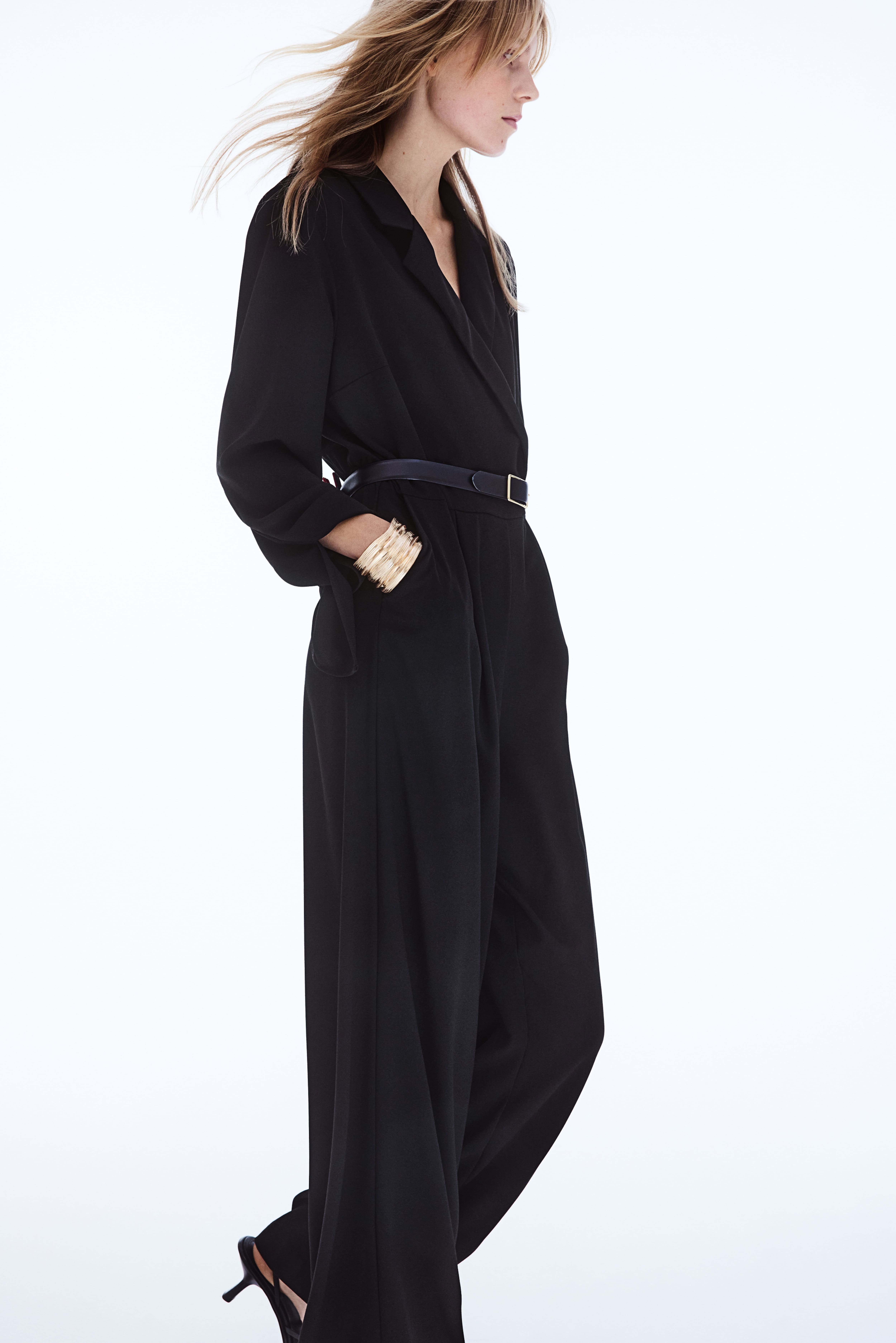 Jumpsuit aus Crepe Schwarz Ladies H M DE