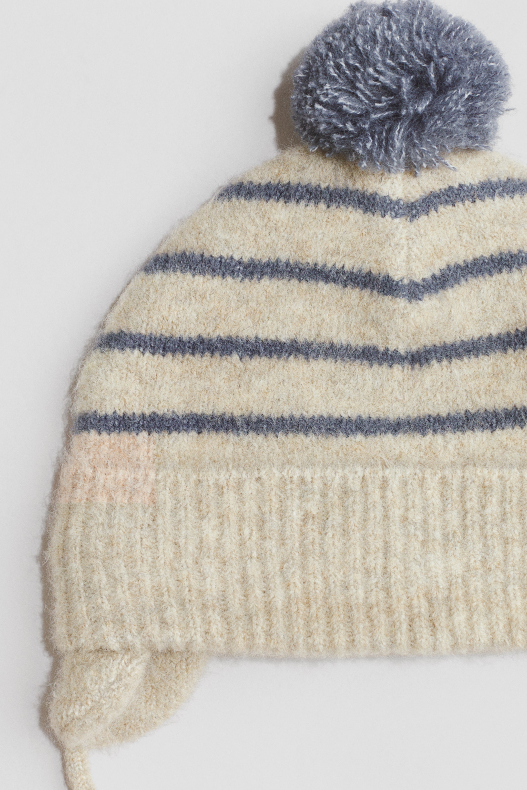Tuque doublée polar avec liens à nouer