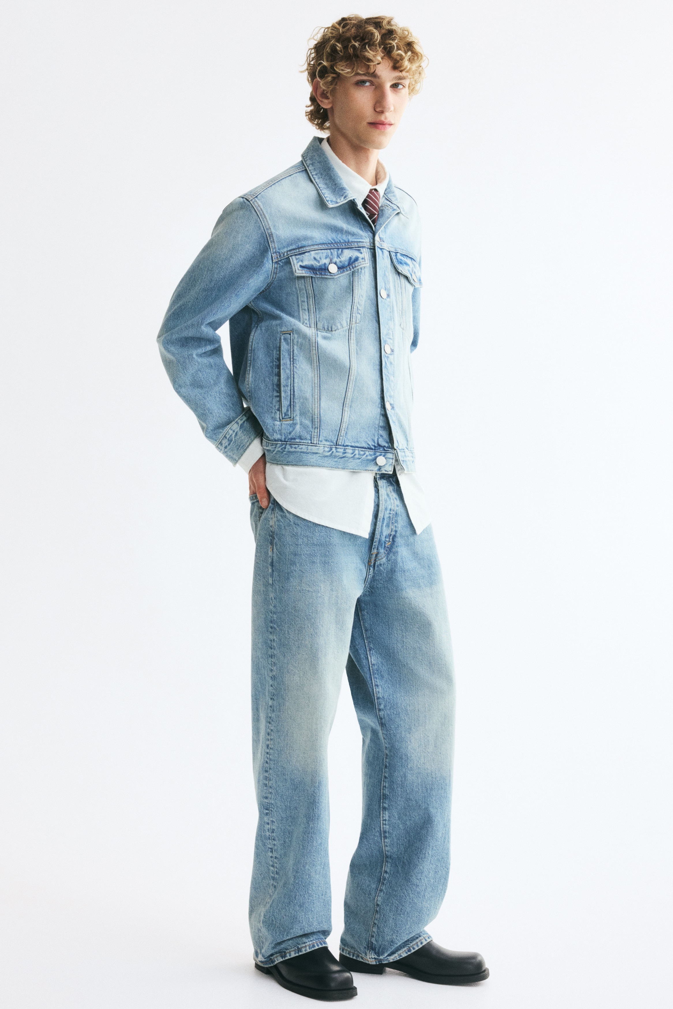 Loose Jeans - Azul denim/Azul denim claro/Castanho escuro/Azul denim/Preto denim/Cinzento denim
