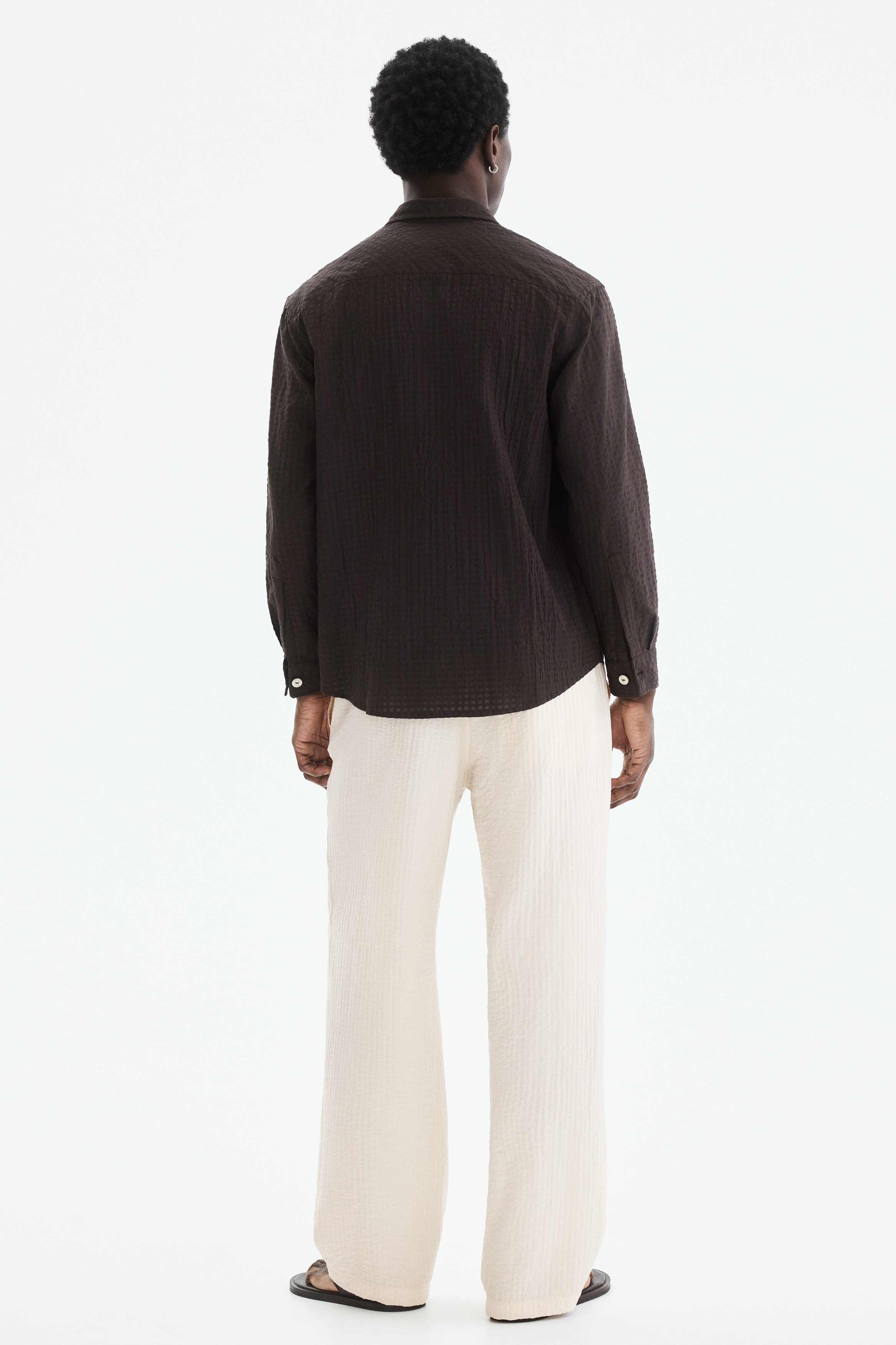 Relaxed Fit textured trousers
