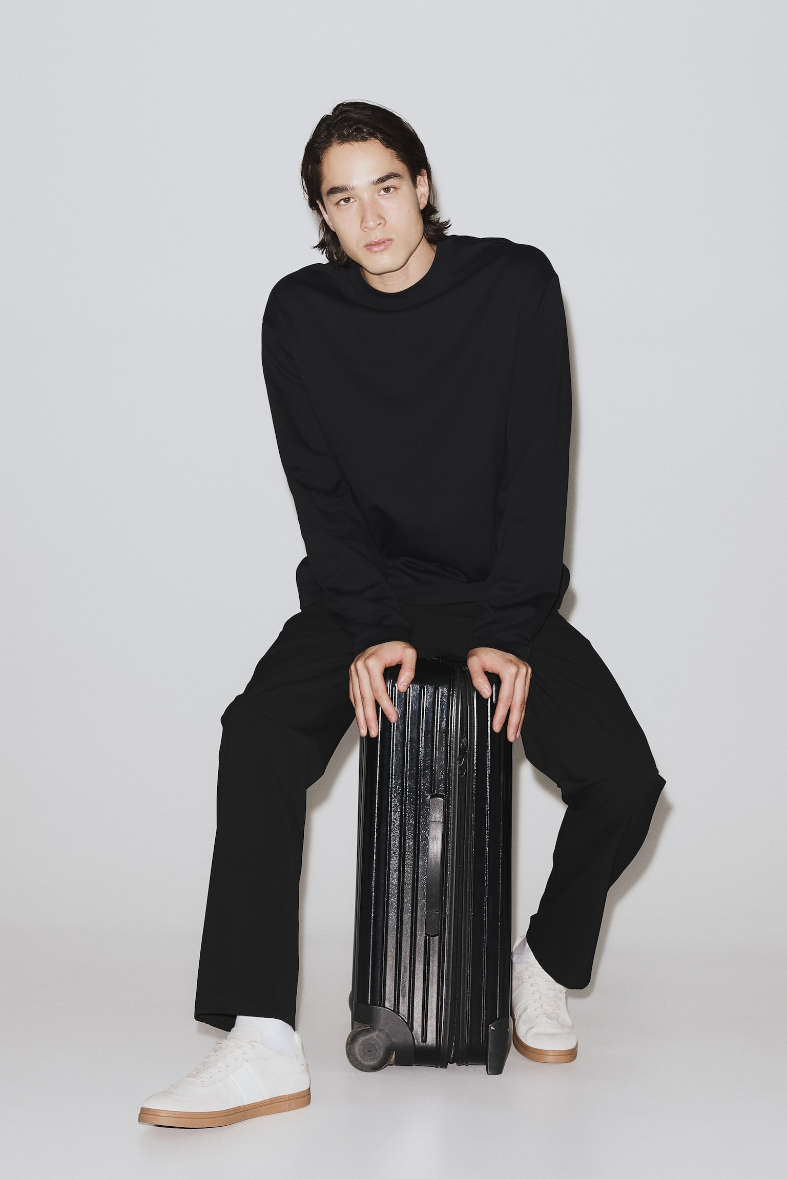 Cooling Regular Fit Long-sleeved T-shirt - Black/Light brown/White - 1