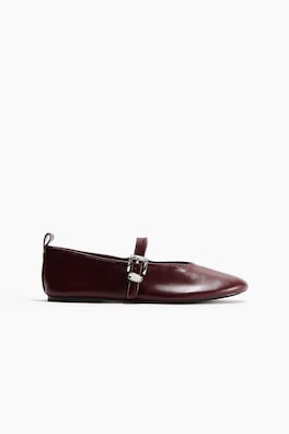 Ballerinaskor i Mary Jane-stil