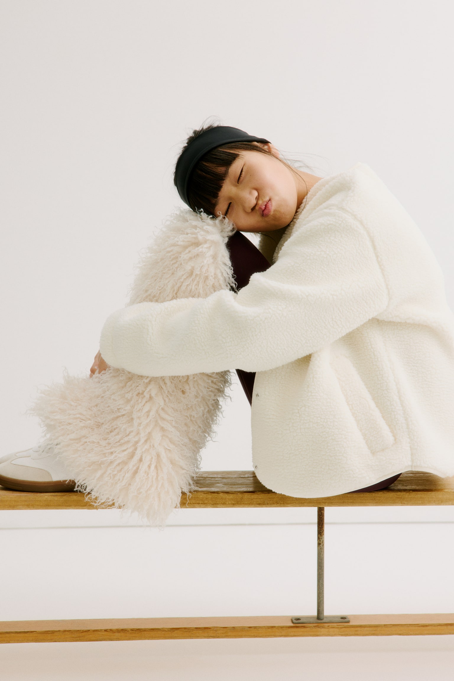 Oversized Fit Teddy sports jacket - Cream - 3