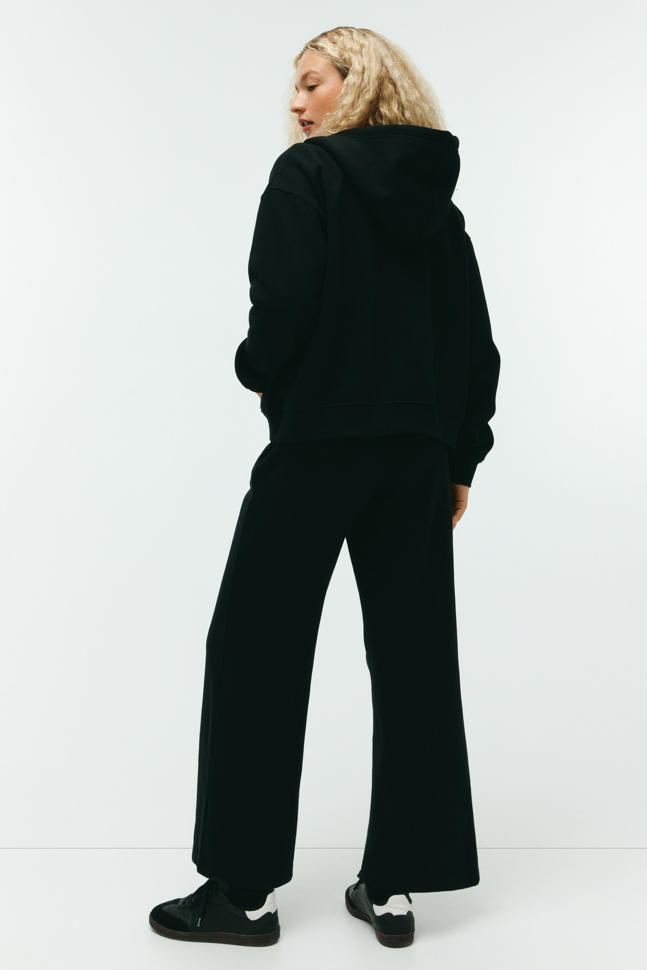 Ingrandisci l'immagine: MAMA Pantaloni in felpa - Nero - DONNA | H&M CH 3