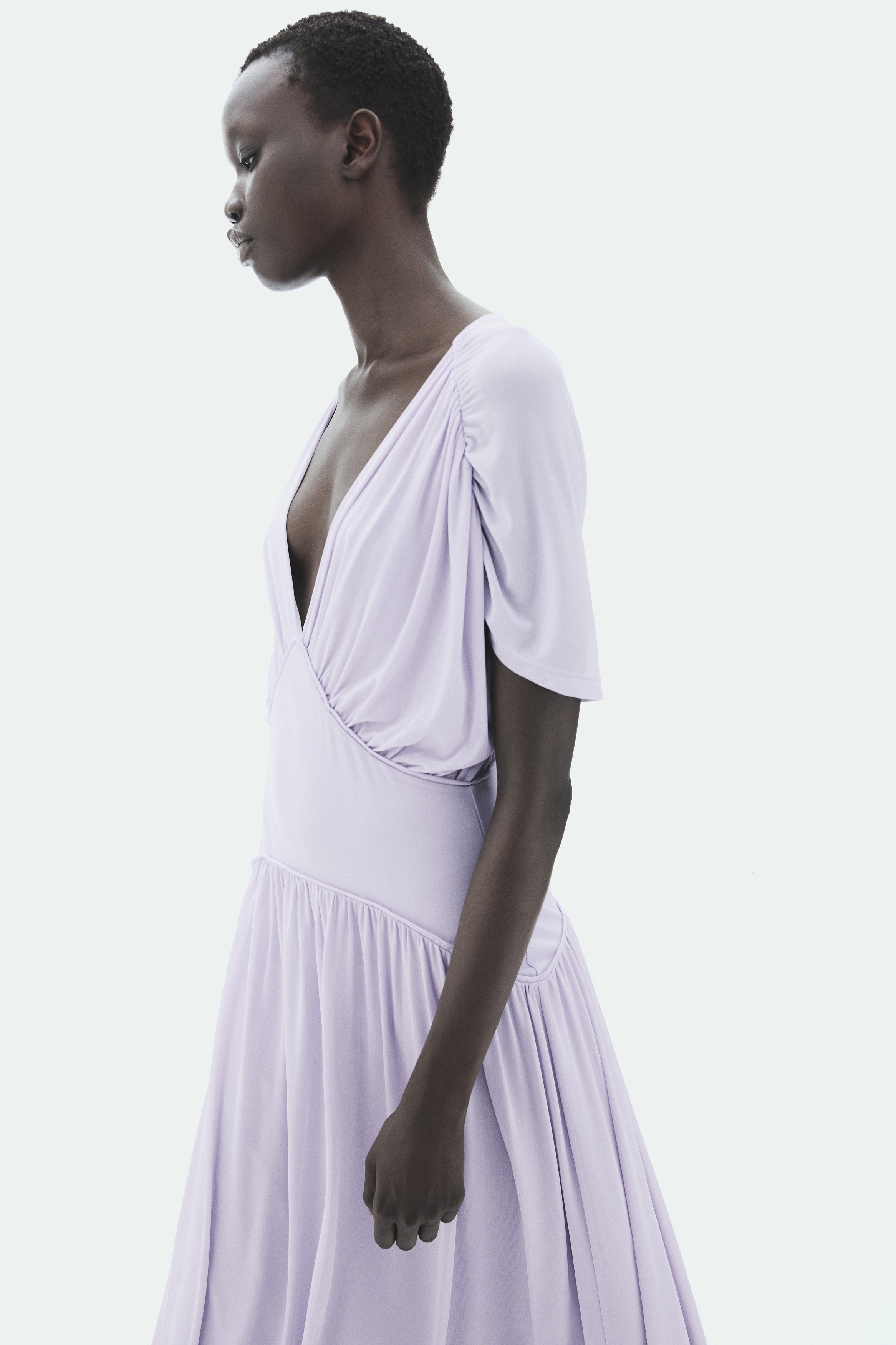 h&m purple dress H & M For Women Size 10 covered elastication at the waist and a gently flared skirt with a concealed zip and hook Ladies - Purple Draped Jersey