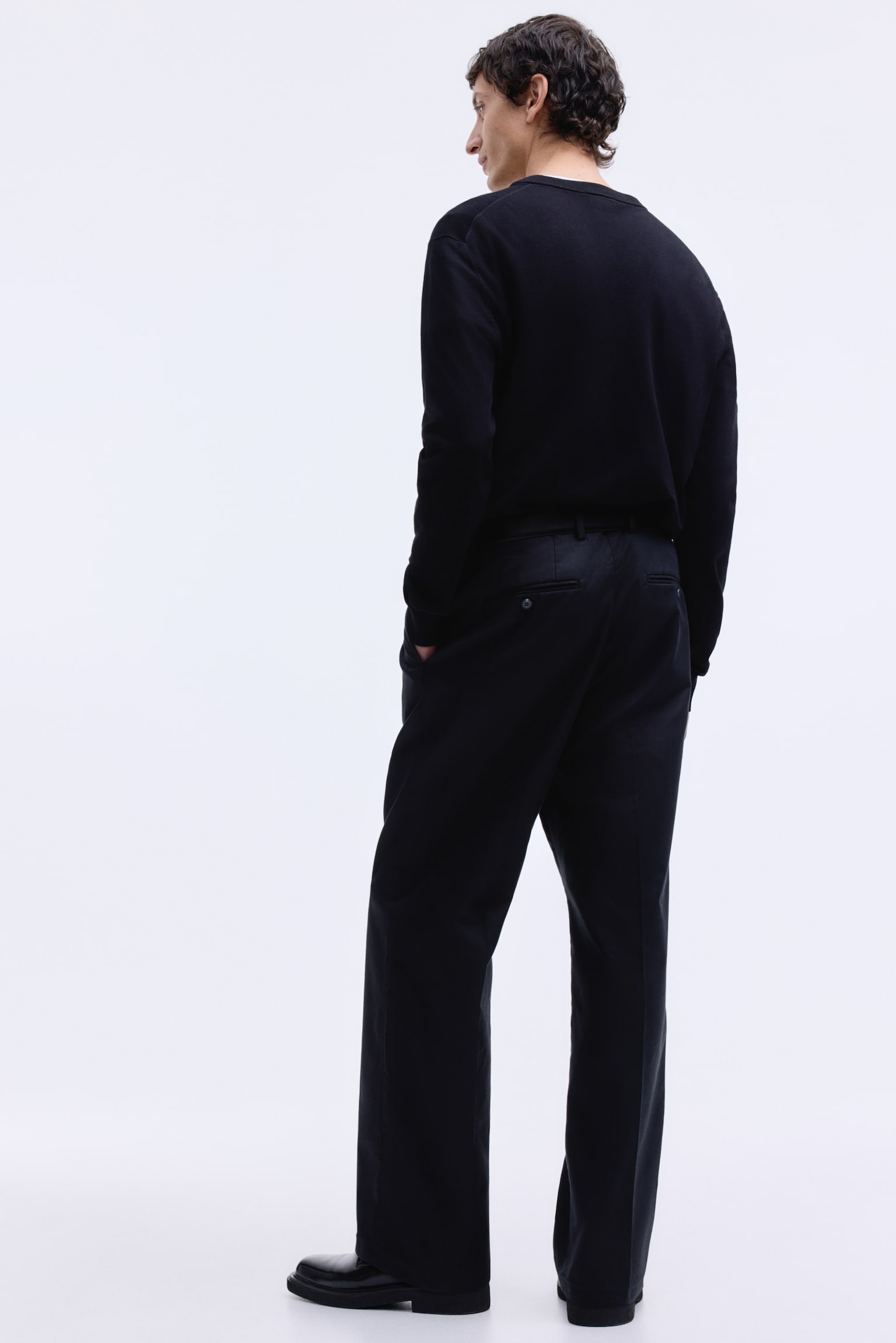 Loose-Fit Tailored Pants - 3