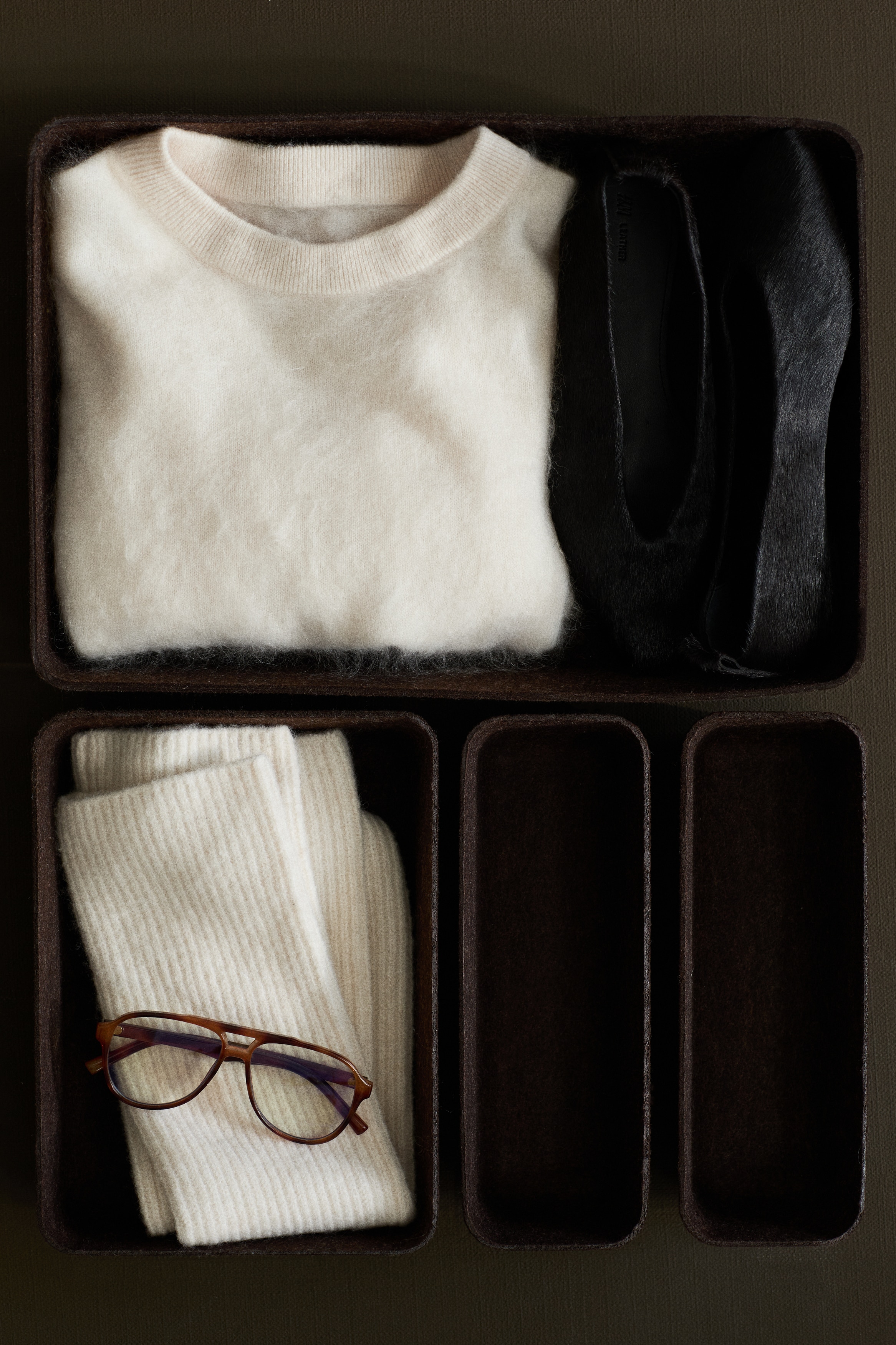 Set van 7 vilten opbergmanden - Donkerbruin/Wit