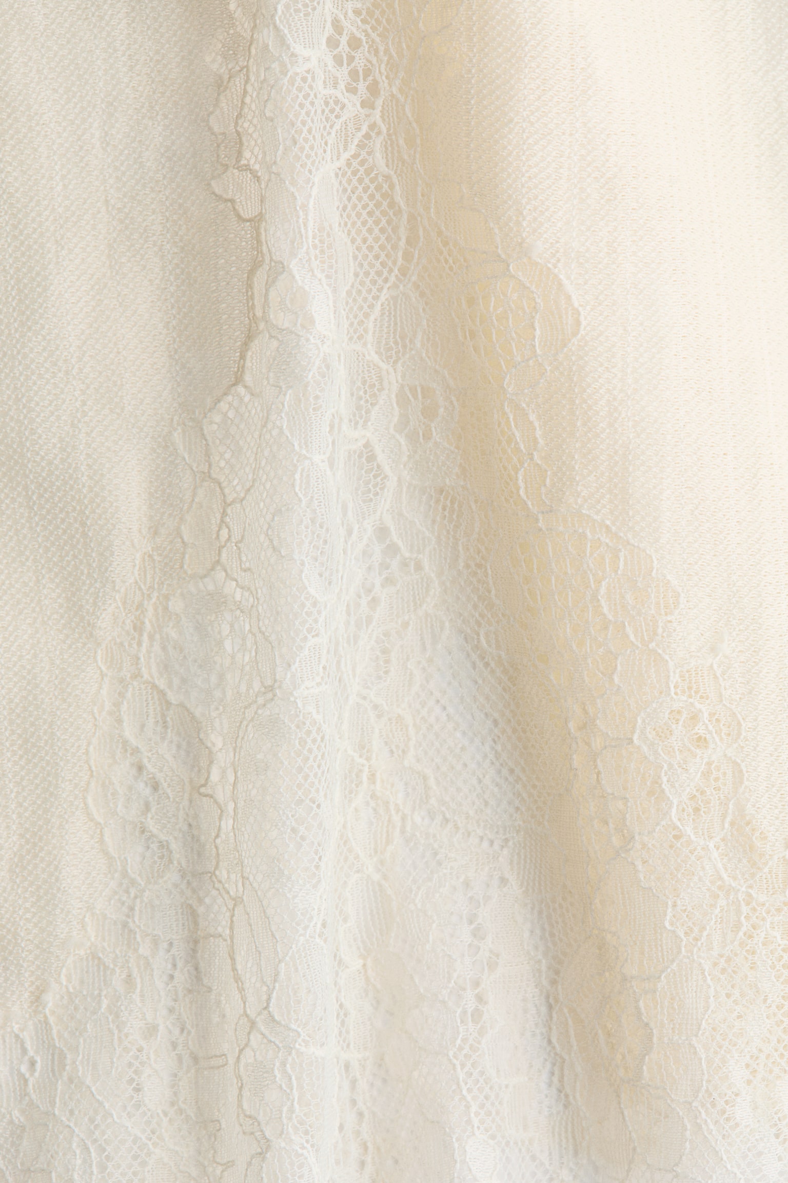 Lace-trimmed strappy top - Cream - 4