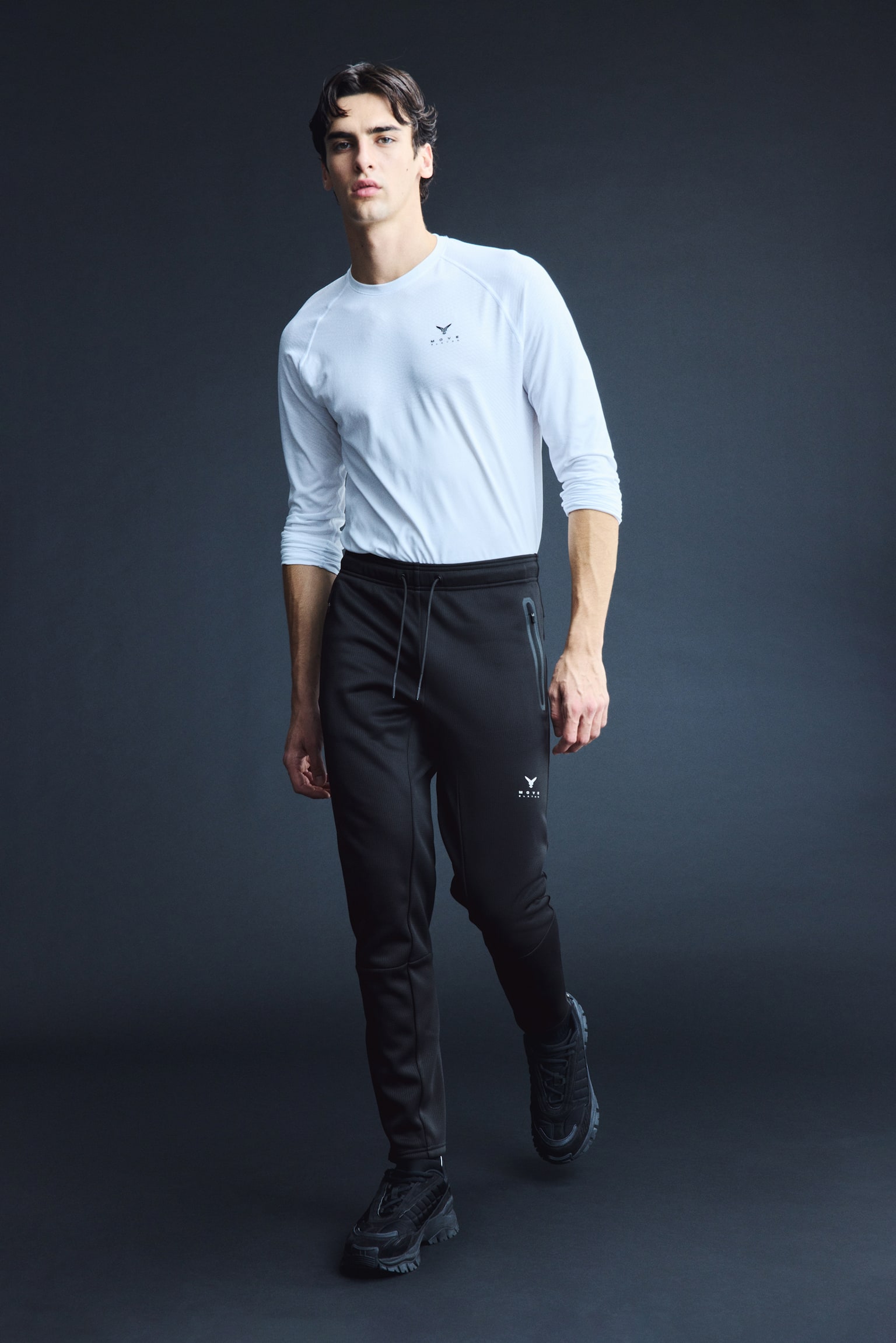 Warming sports joggers with ThermoMove™ - Black - 1