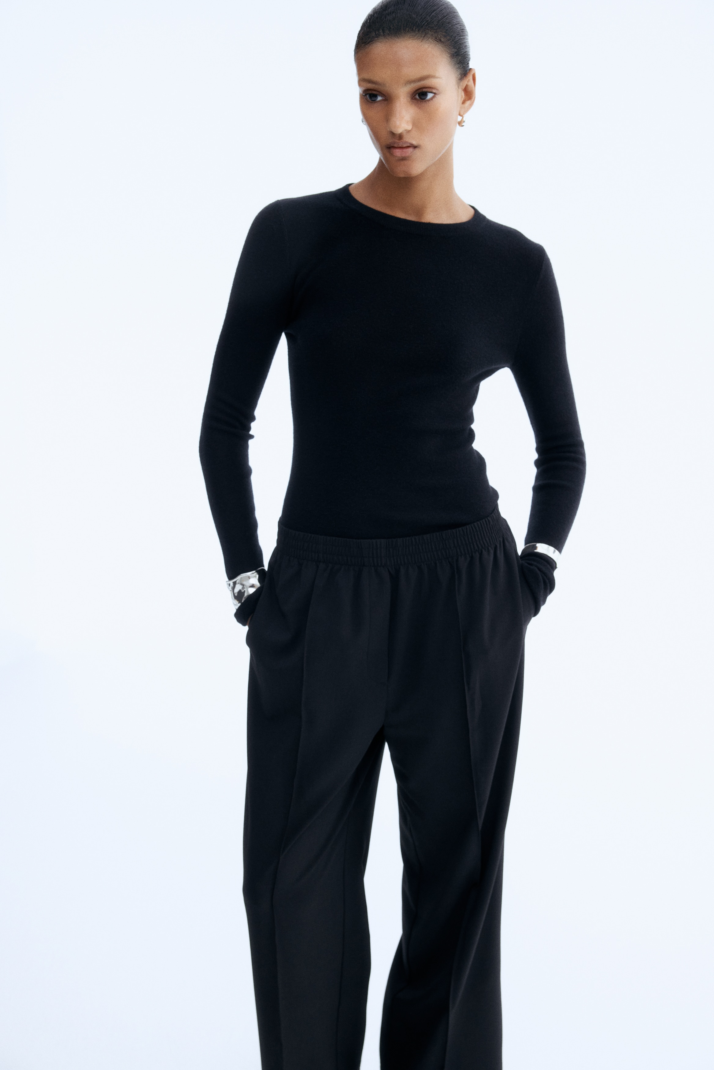 Crease-leg trousers