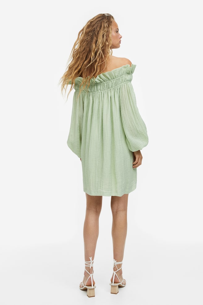 Oversized off shoulder-kjole - Lysegrøn/Hvid - 4