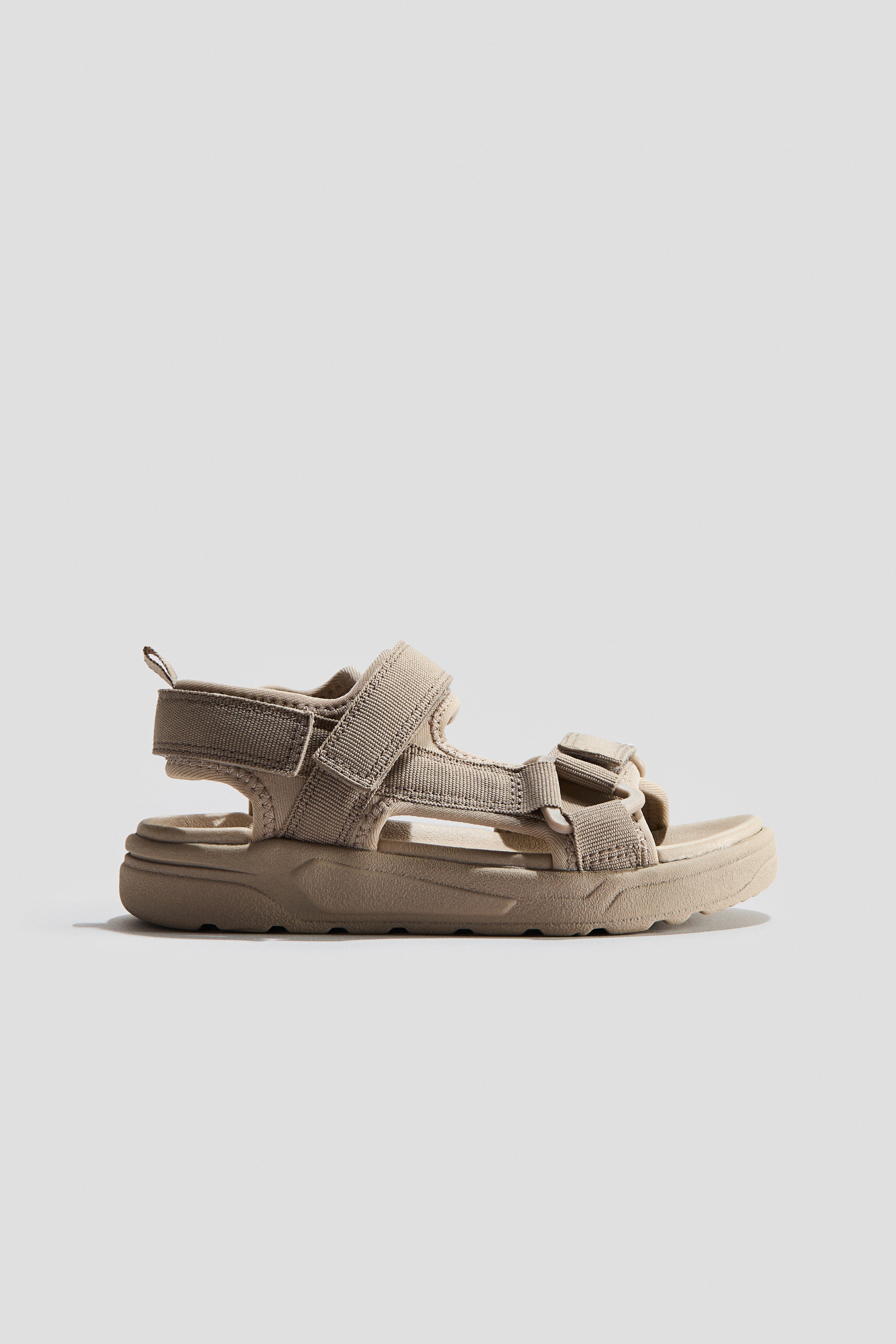 Scuba sandalsModel
