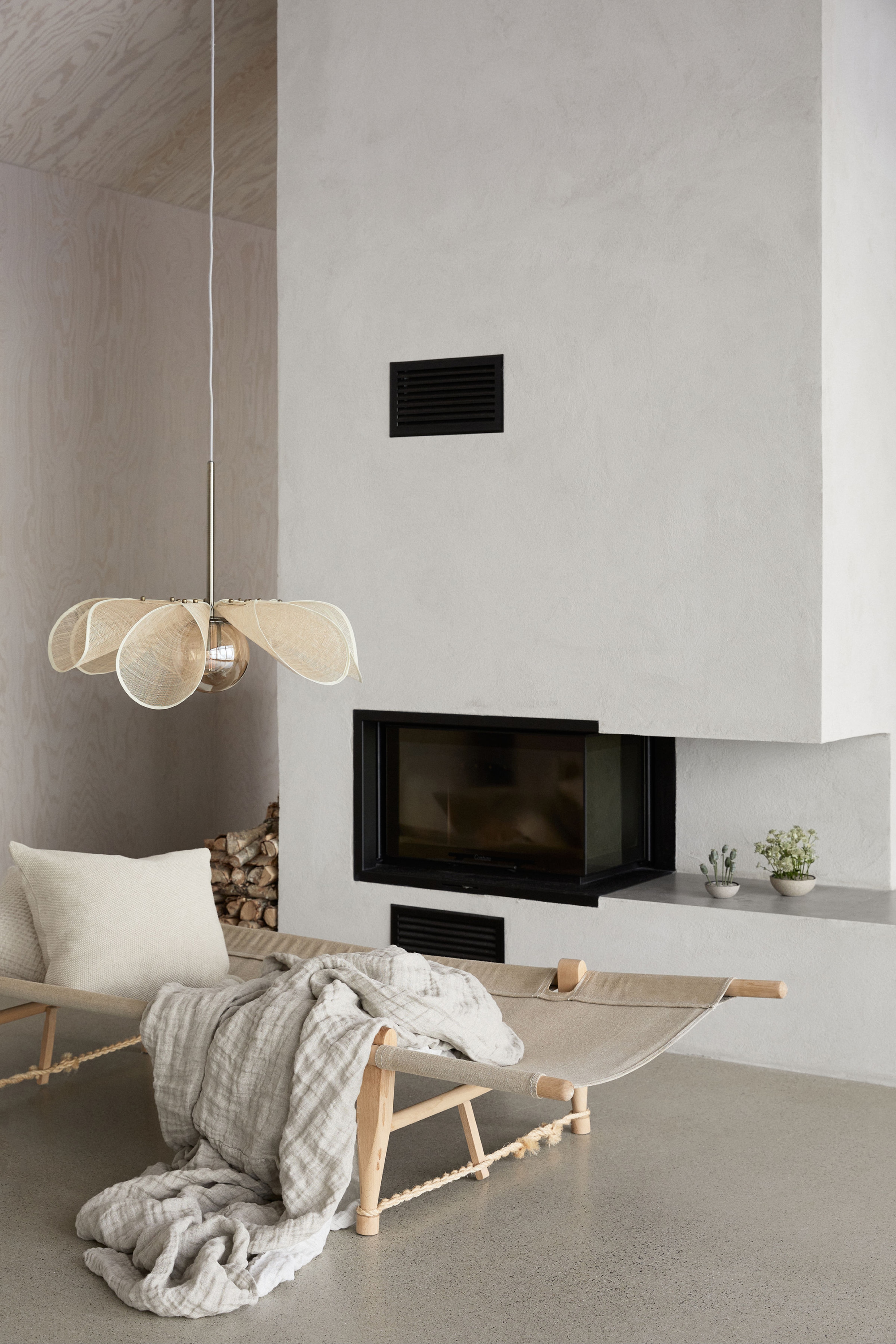 Styrka Loftslampe – Lille - Beige