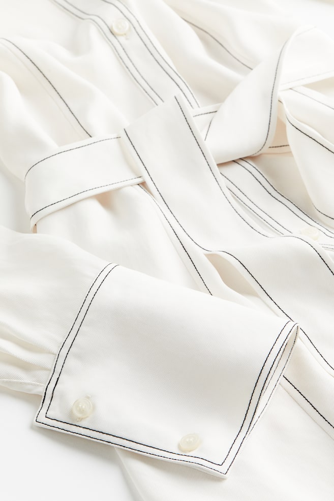 Skjortklänning med knytskärp - Crèmevit/Svart/Vitmönstrad/Svart/Randig - 3
