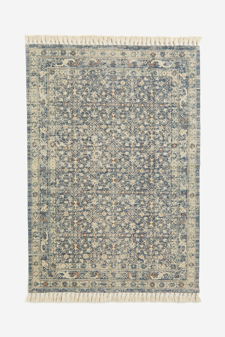 Patterned Rug with Fringe