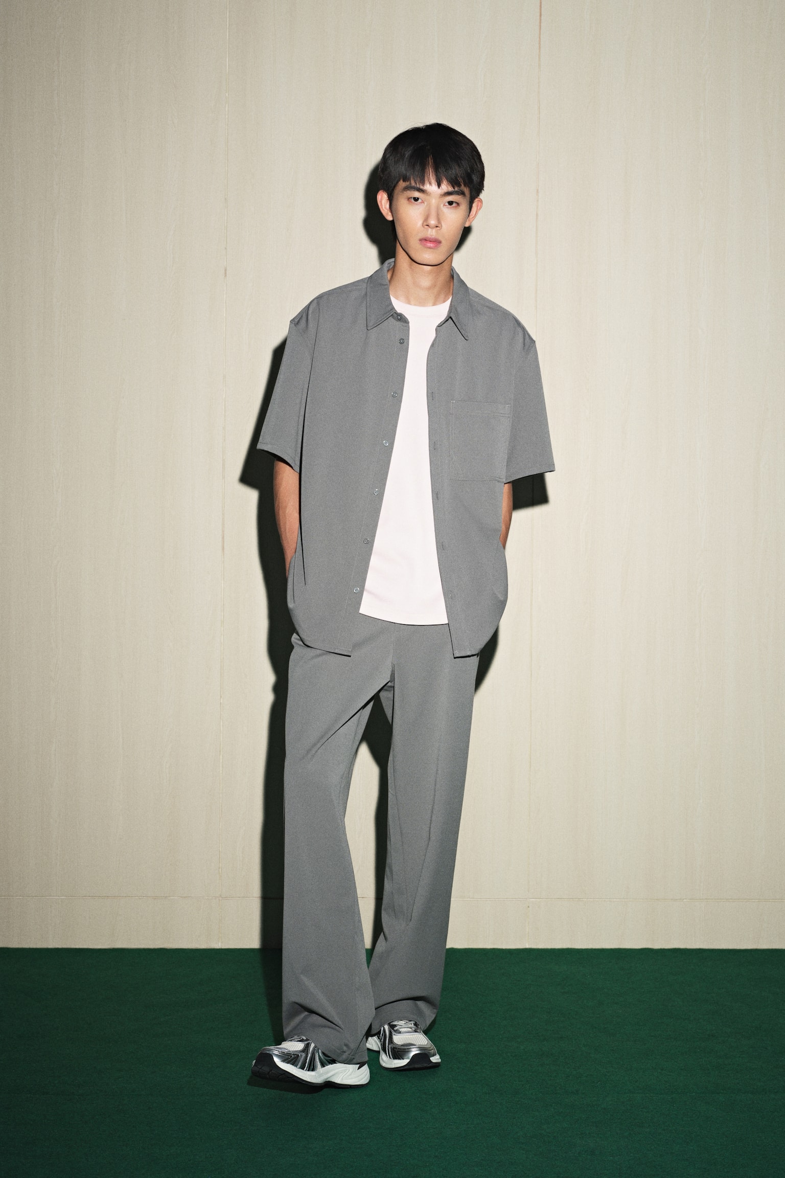 寬鬆剪裁短袖襯衫 - 灰綠色/黑色 - 5