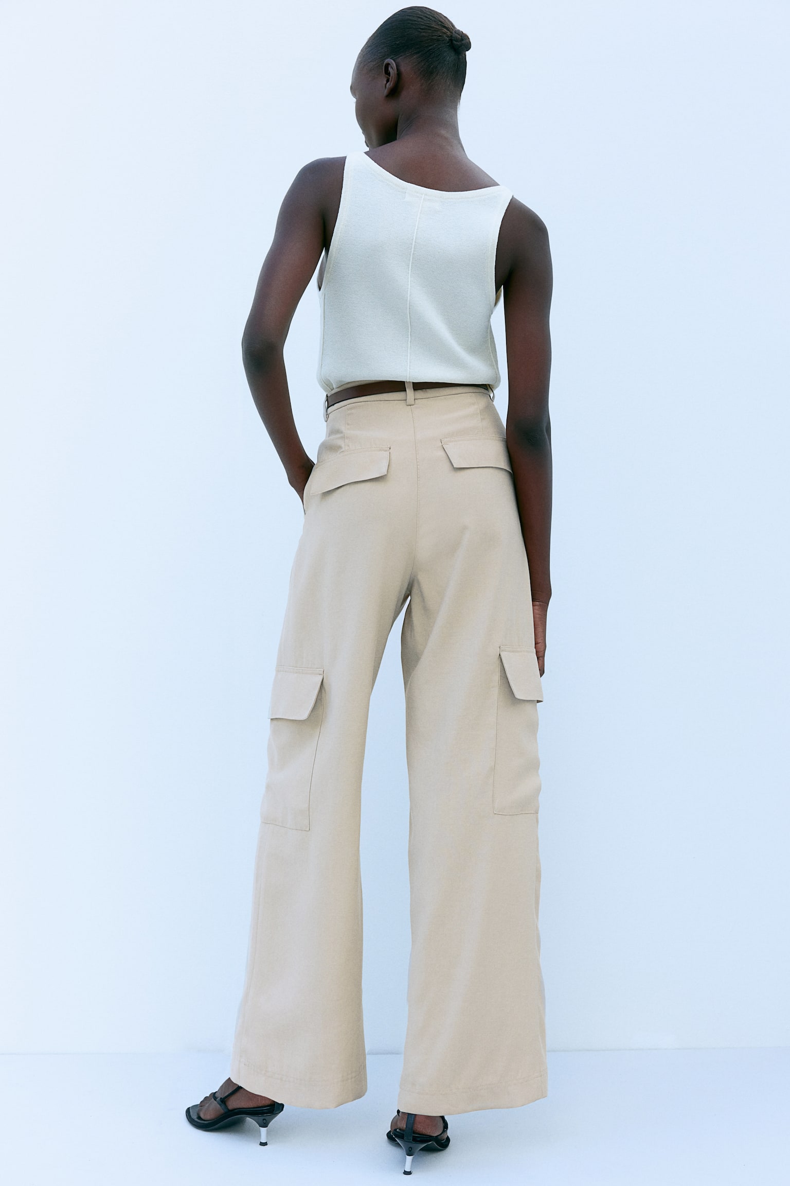 Wide cargo trousers - Beige/Dark khaki green/Black - 5