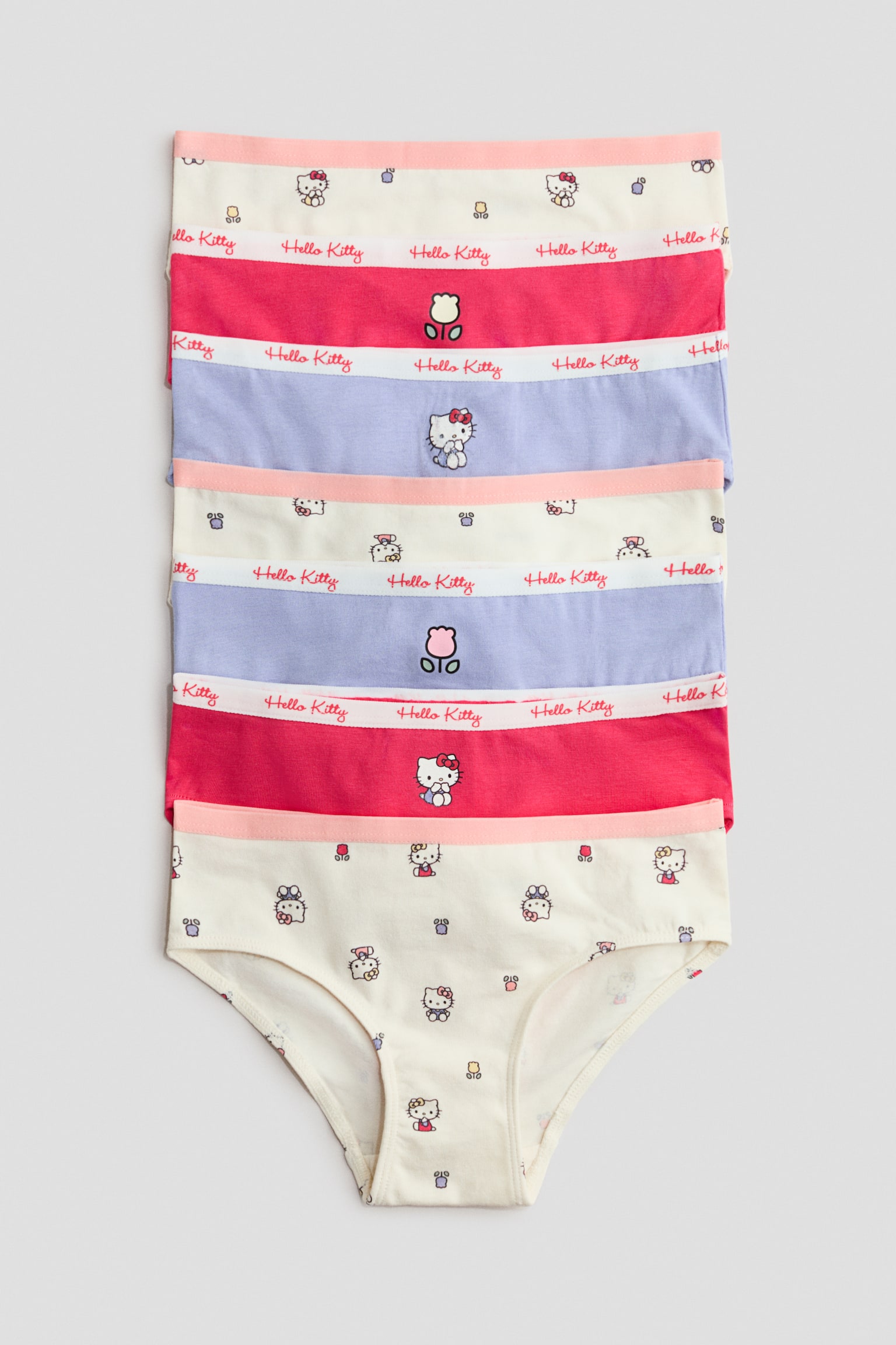 Lot de 7 culottes en coton - Crème/Hello Kitty/Rose clair/Princesses Disney/Rose clair/Lilo et Stitch/Rose/Bluey/Gris foncé/Disney