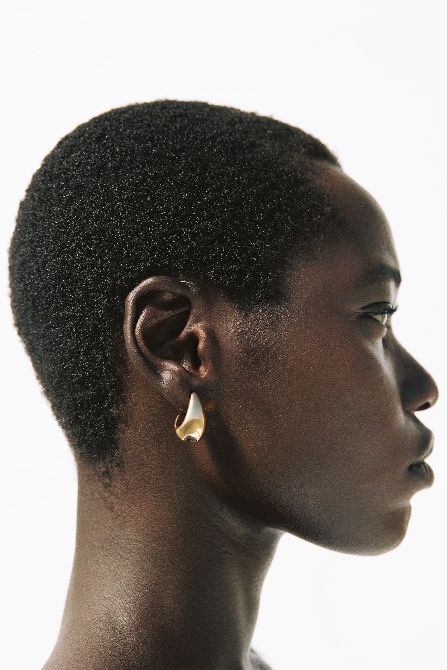 Gold-plated dome earrings - Gold-coloured - 2