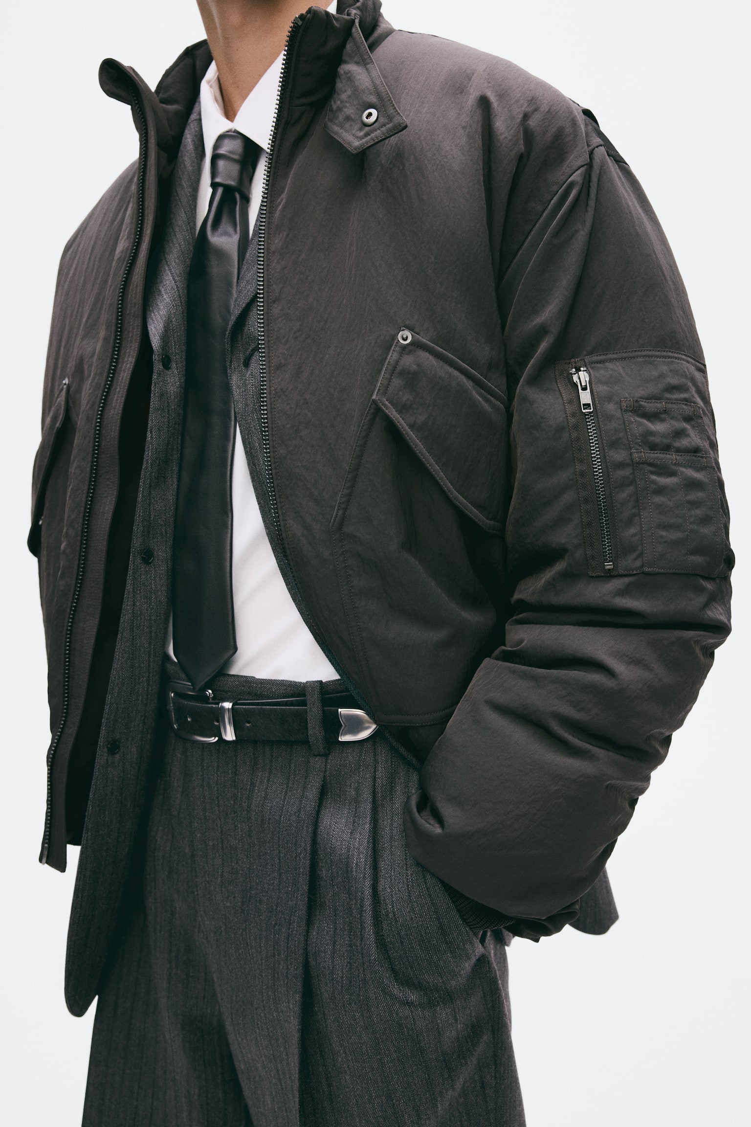 Мужская куртка H&M Padded Bomber, цвет: Тёмный коричневый — фото 6