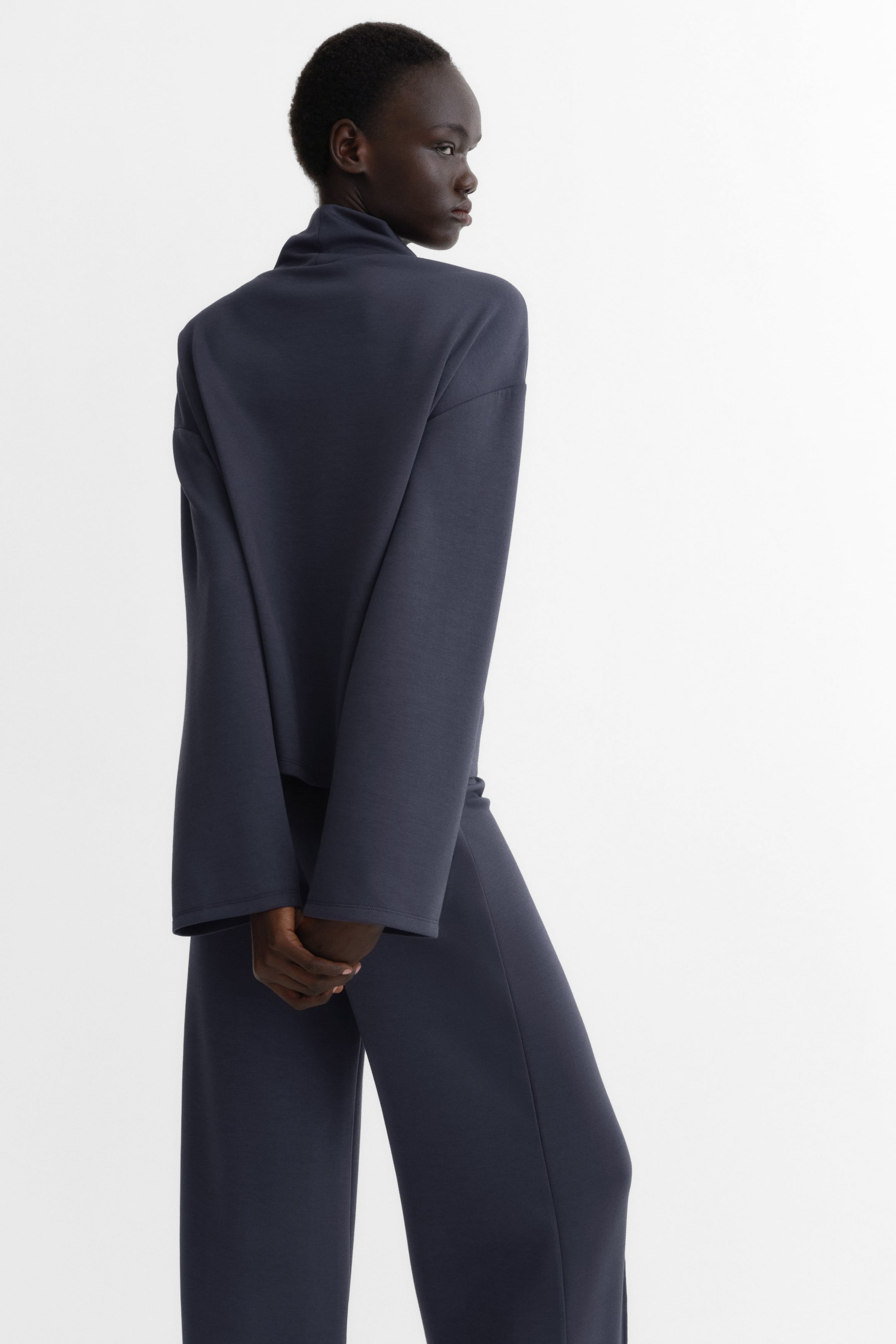 拡大画像を表示: トップス&パンツ 2アイテムセット - ネイビーブルー - レディース | H&M JP 4