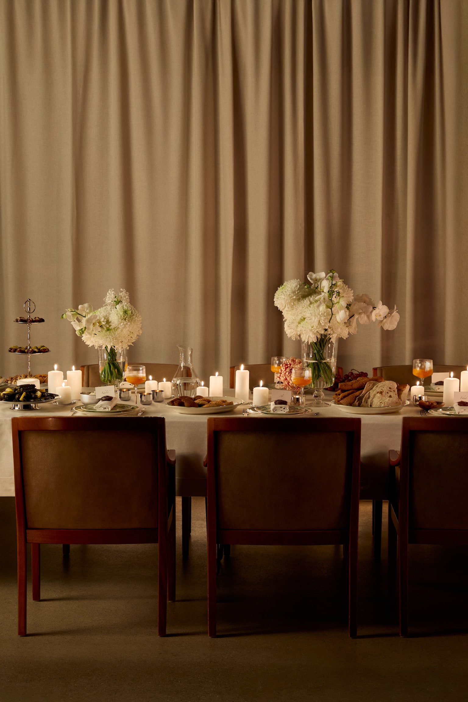 Large footed glass vase - Transparent - 3